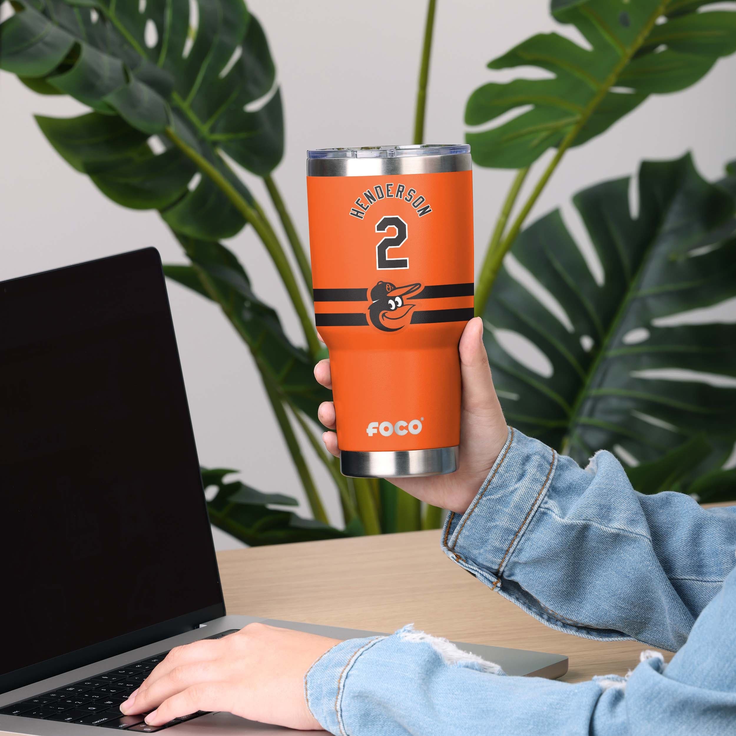 Baltimore Orioles MLB Gunnar Henderson Team Logo 30 oz Player Tumbler - Image 4