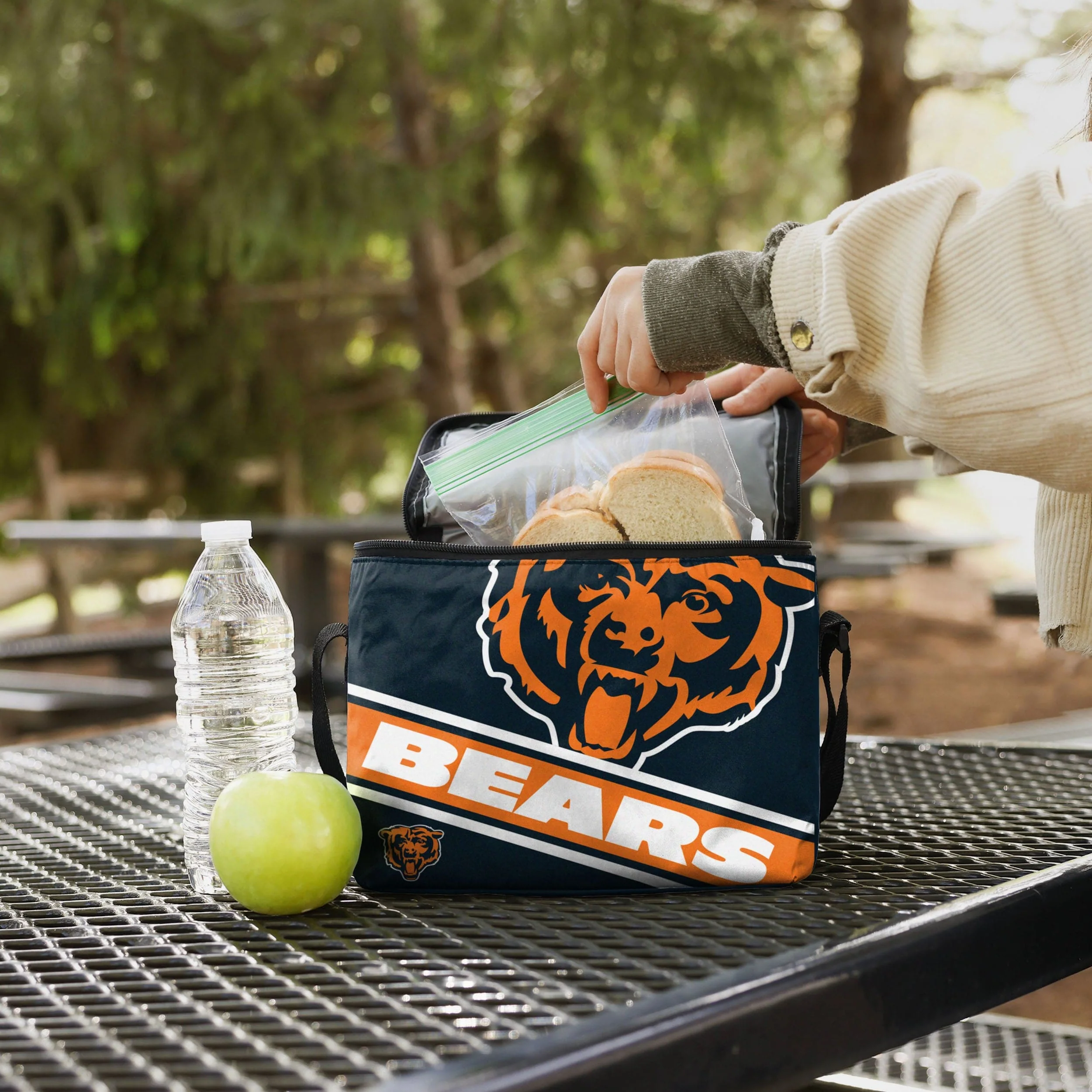 Chicago Bears NFL Big Logo Stripe 6 Pack Cooler - Image 3