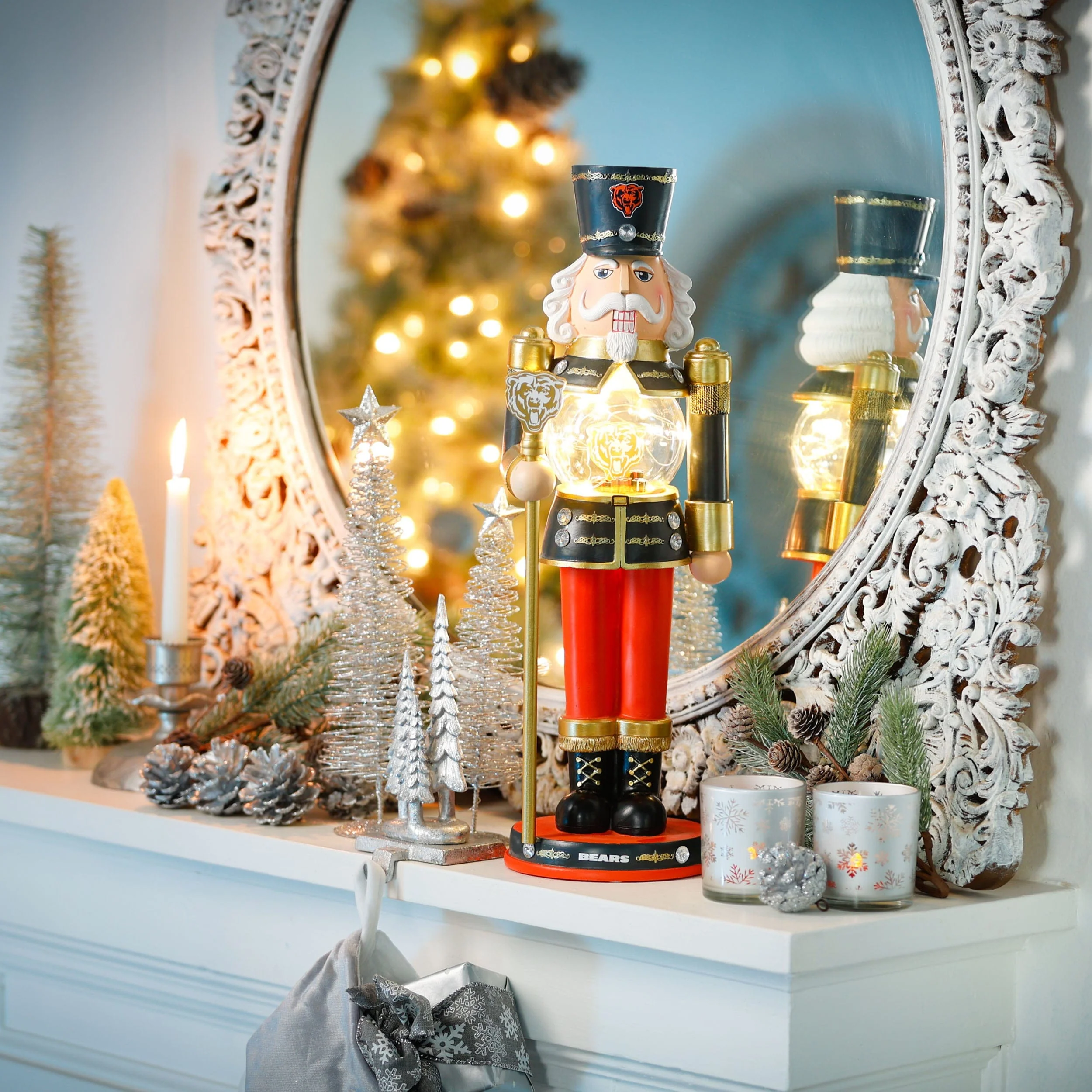Chicago Bears NFL Light Up Nutcracker - Image 2