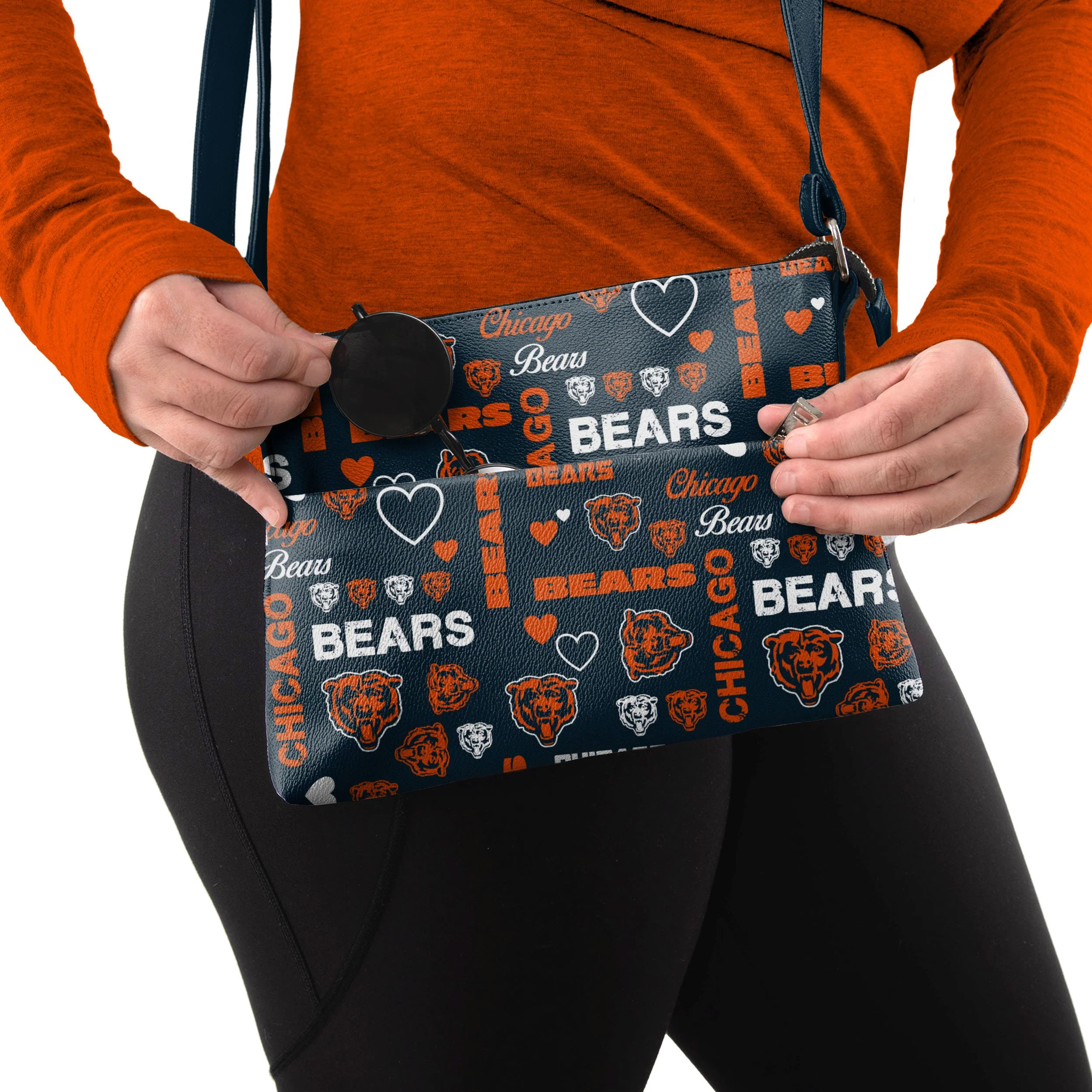 Chicago Bears NFL Logo Love Crossbody Purse - Image 3