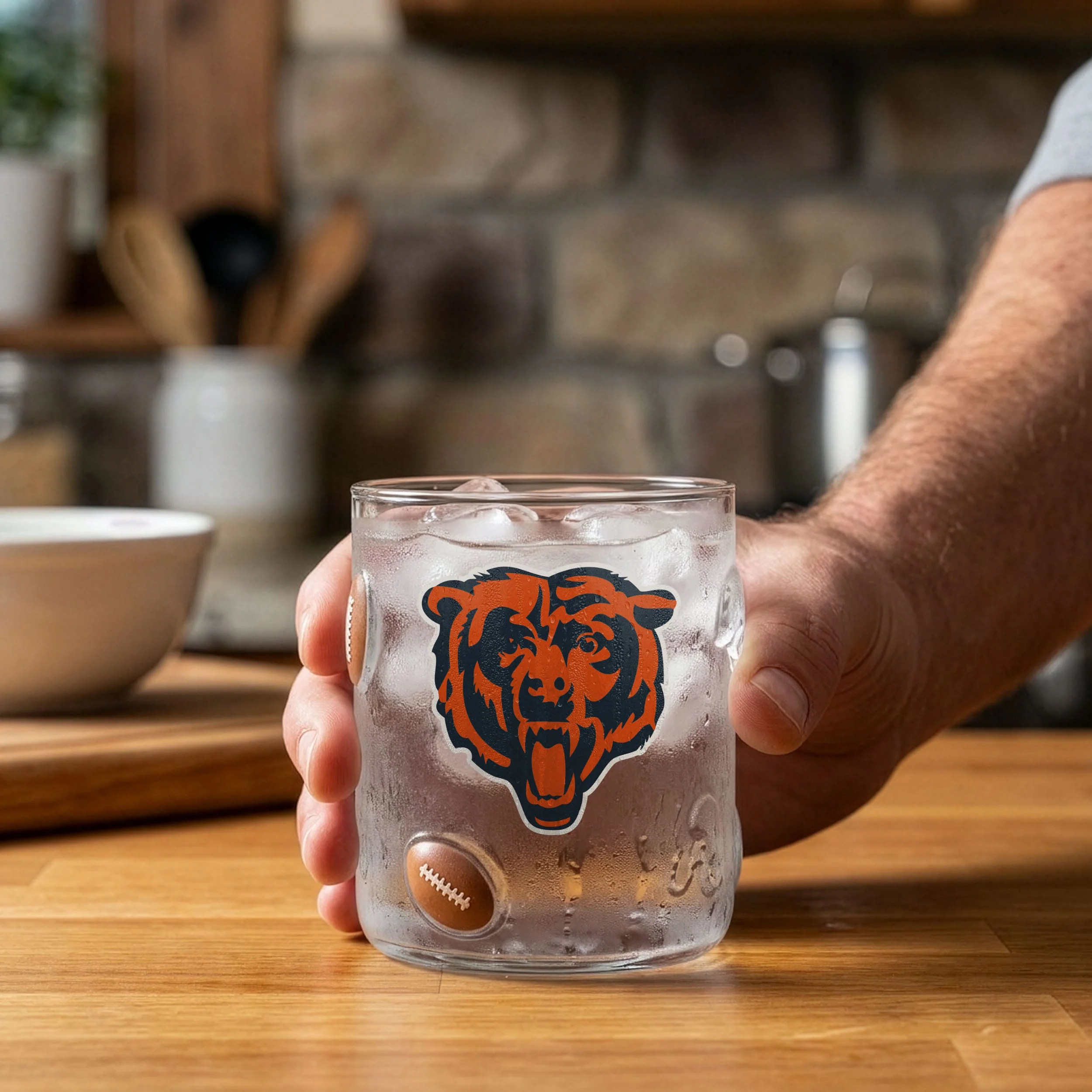Chicago Bears NFL Team Logo 17 oz Glass Cup (PREORDER - SHIPS MID JUNE) - Image 3