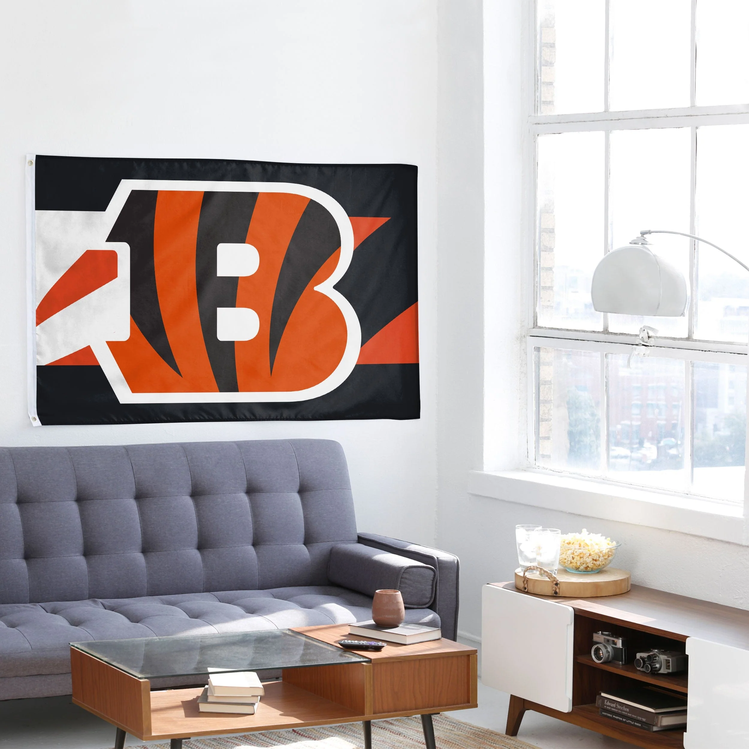 Cincinnati Bengals NFL Big Logo Team Stripe Horizontal Flag - Image 4