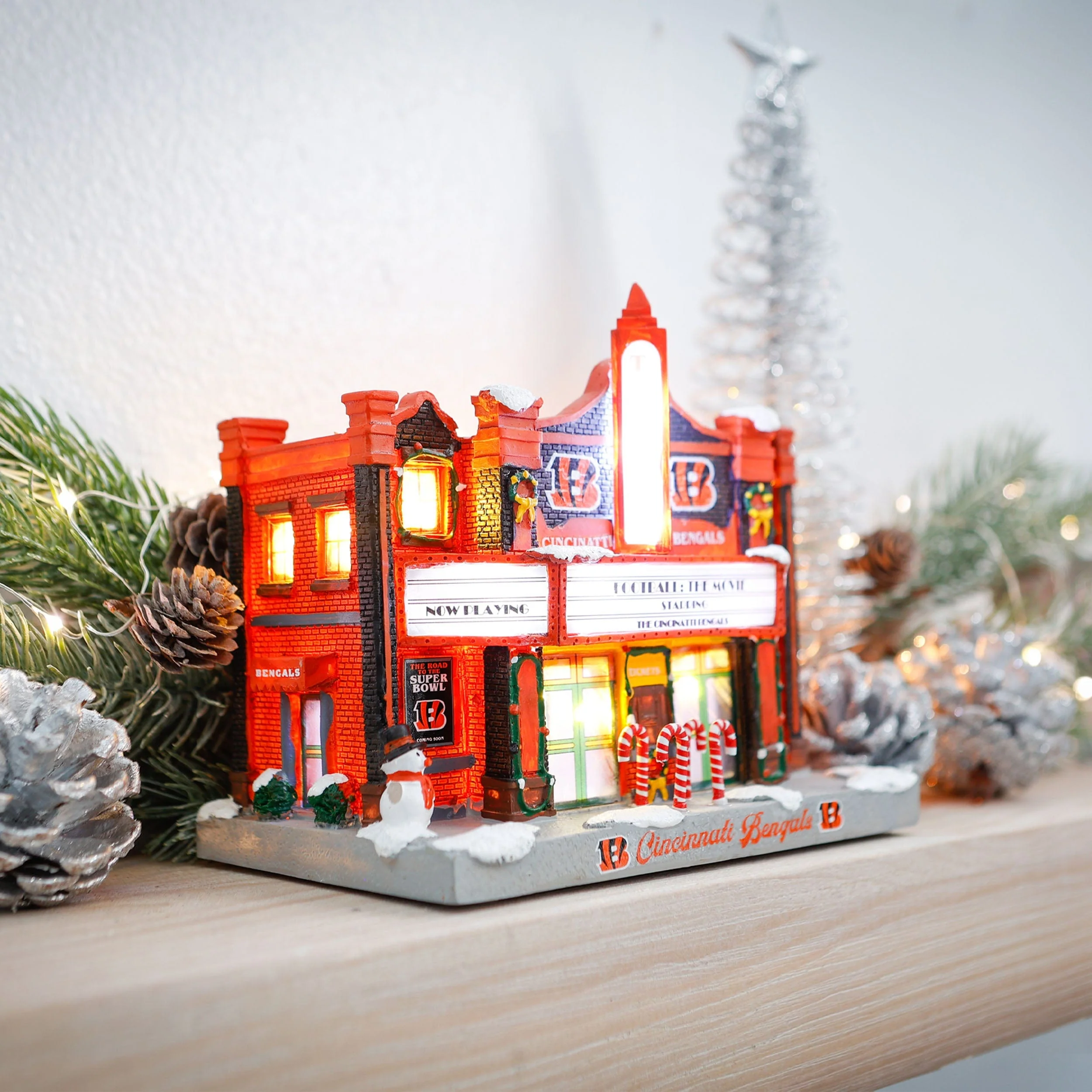 Cincinnati Bengals NFL Light Up Resin Team Theater - Image 5