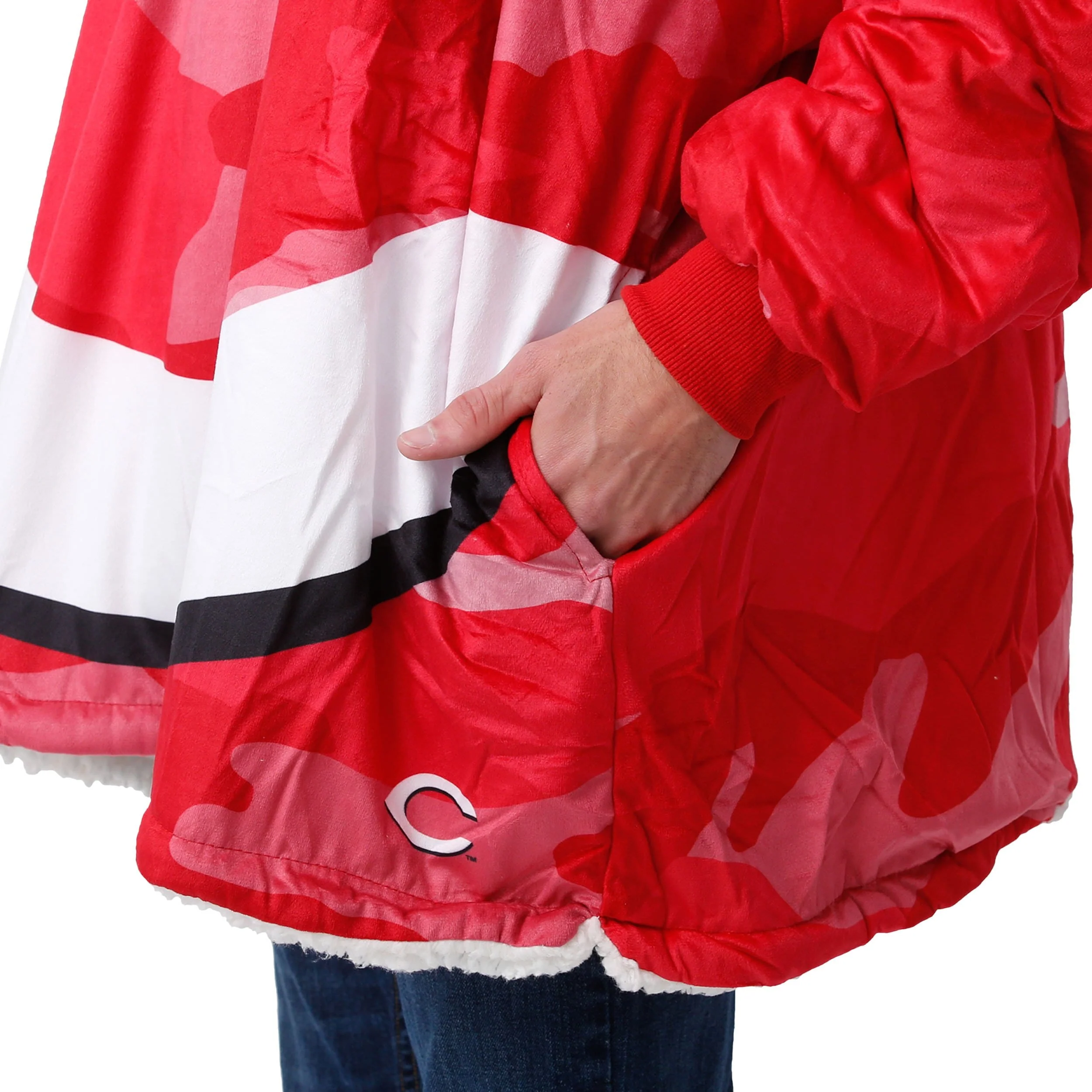 Cincinnati Reds MLB Reversible Team Color Camo Hoodeez - Image 5