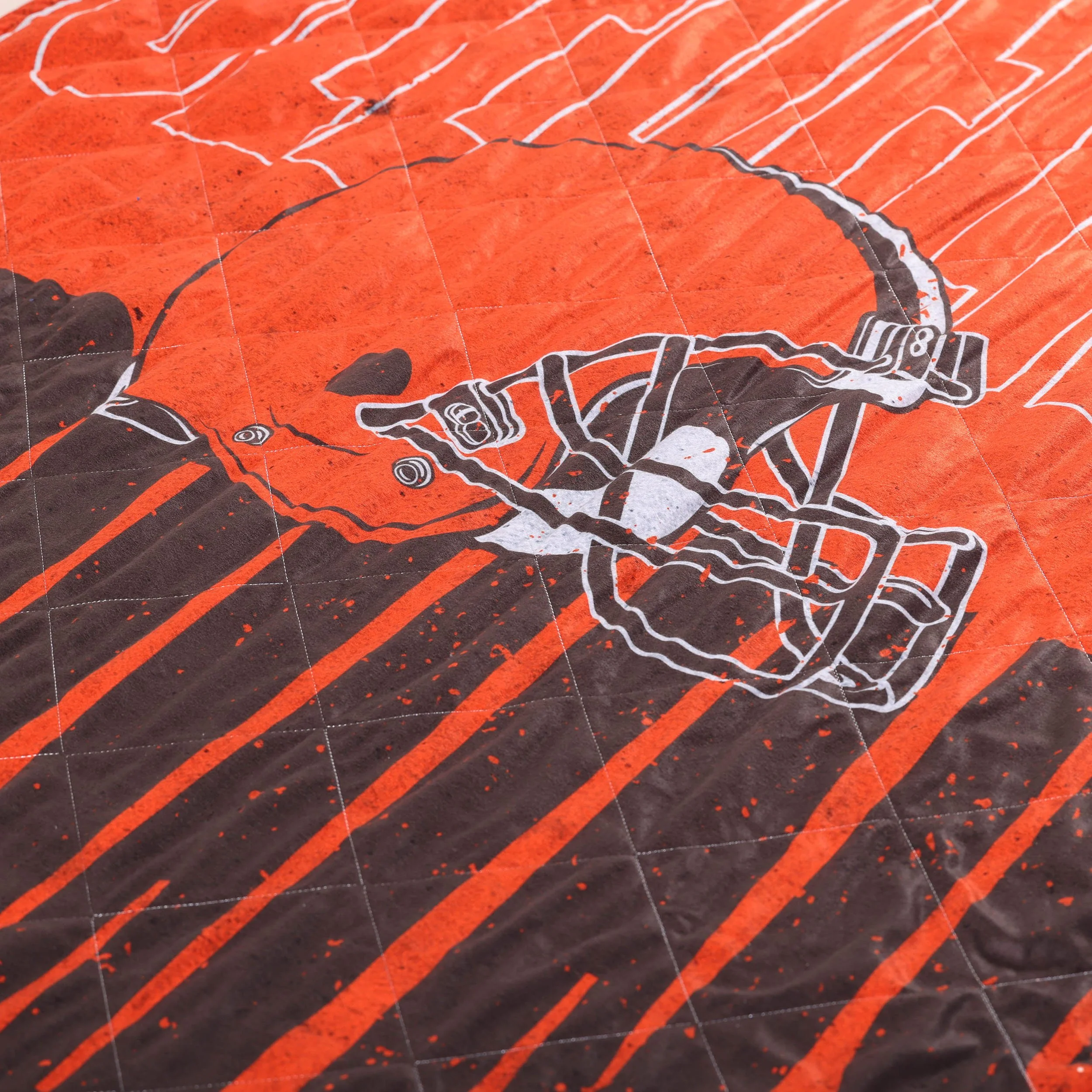Cleveland Browns NFL Big Game Sherpa Lined Throw Blanket - Image 5