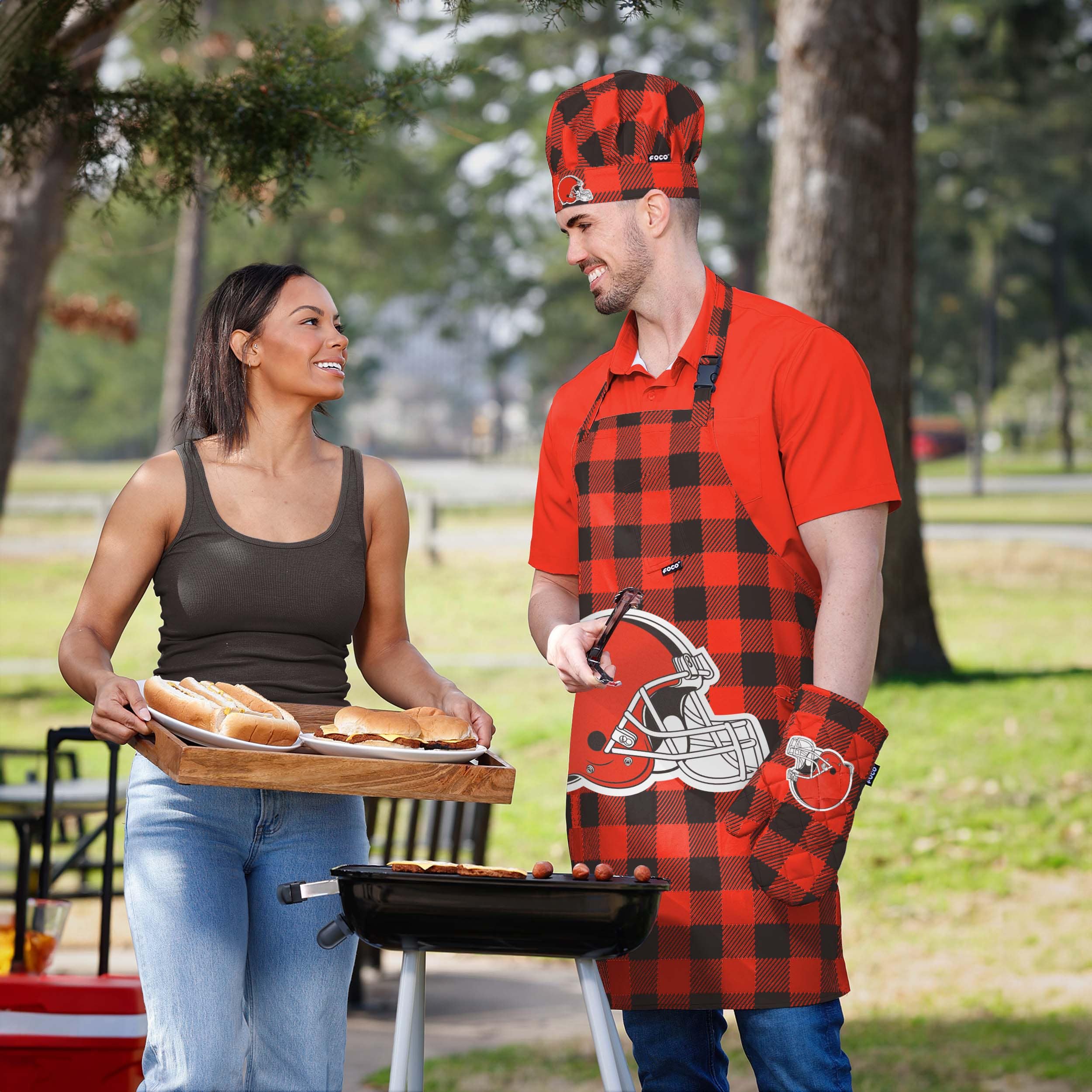 Cleveland Browns NFL Plaid Chef Set - Image 5