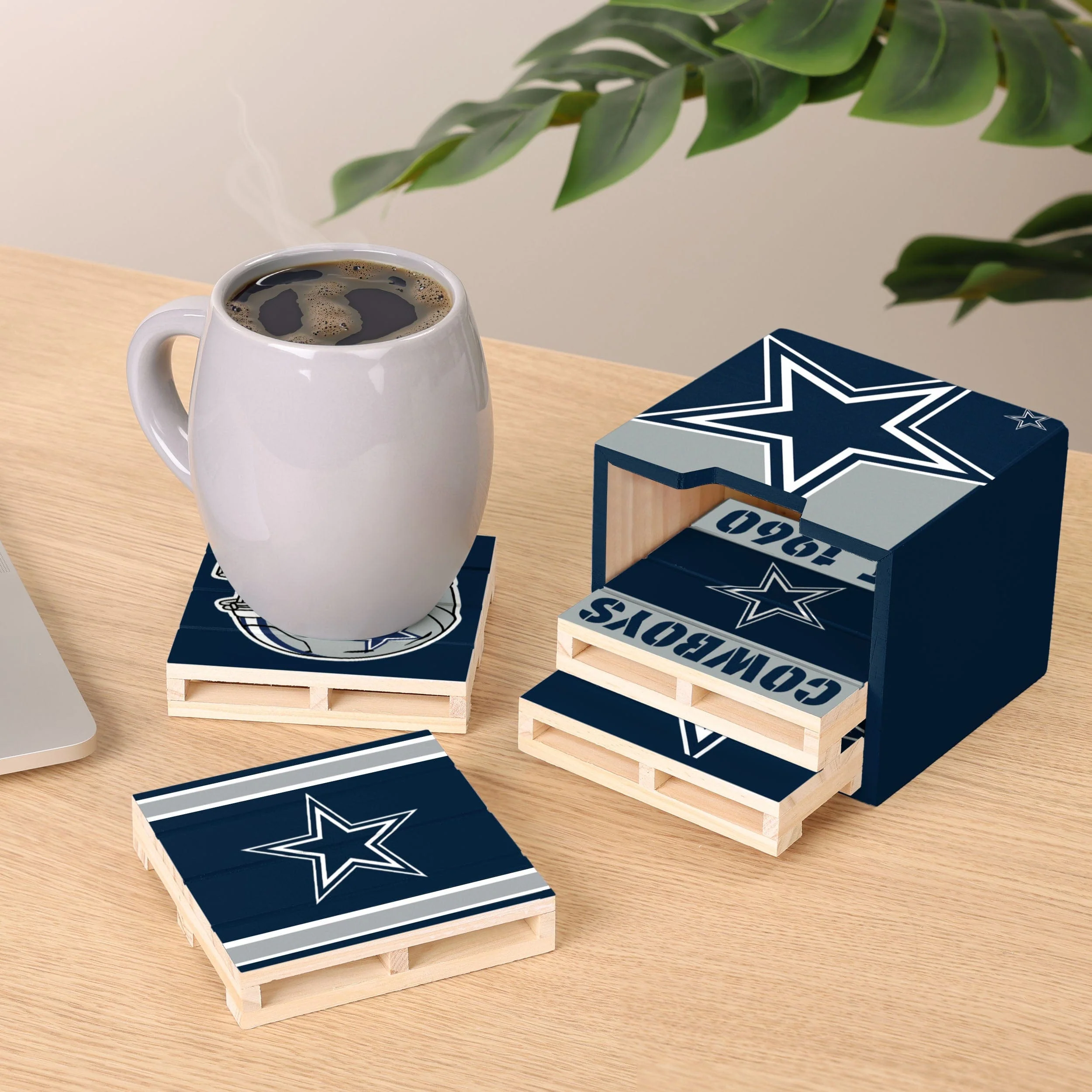 Dallas Cowboys NFL 4 Pack Pallet Coaster Set - Image 2