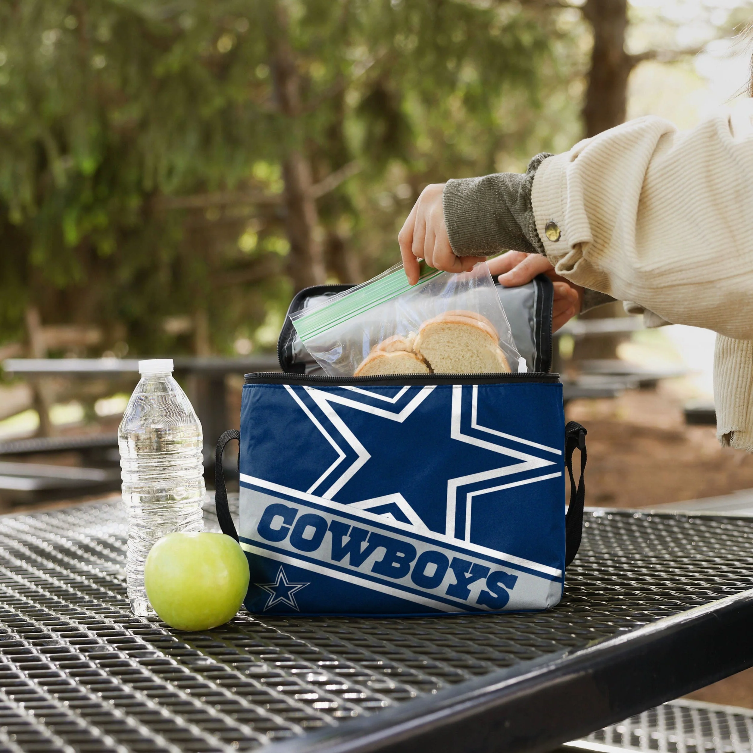 Dallas Cowboys NFL Big Logo Stripe 6 Pack Cooler - Image 3