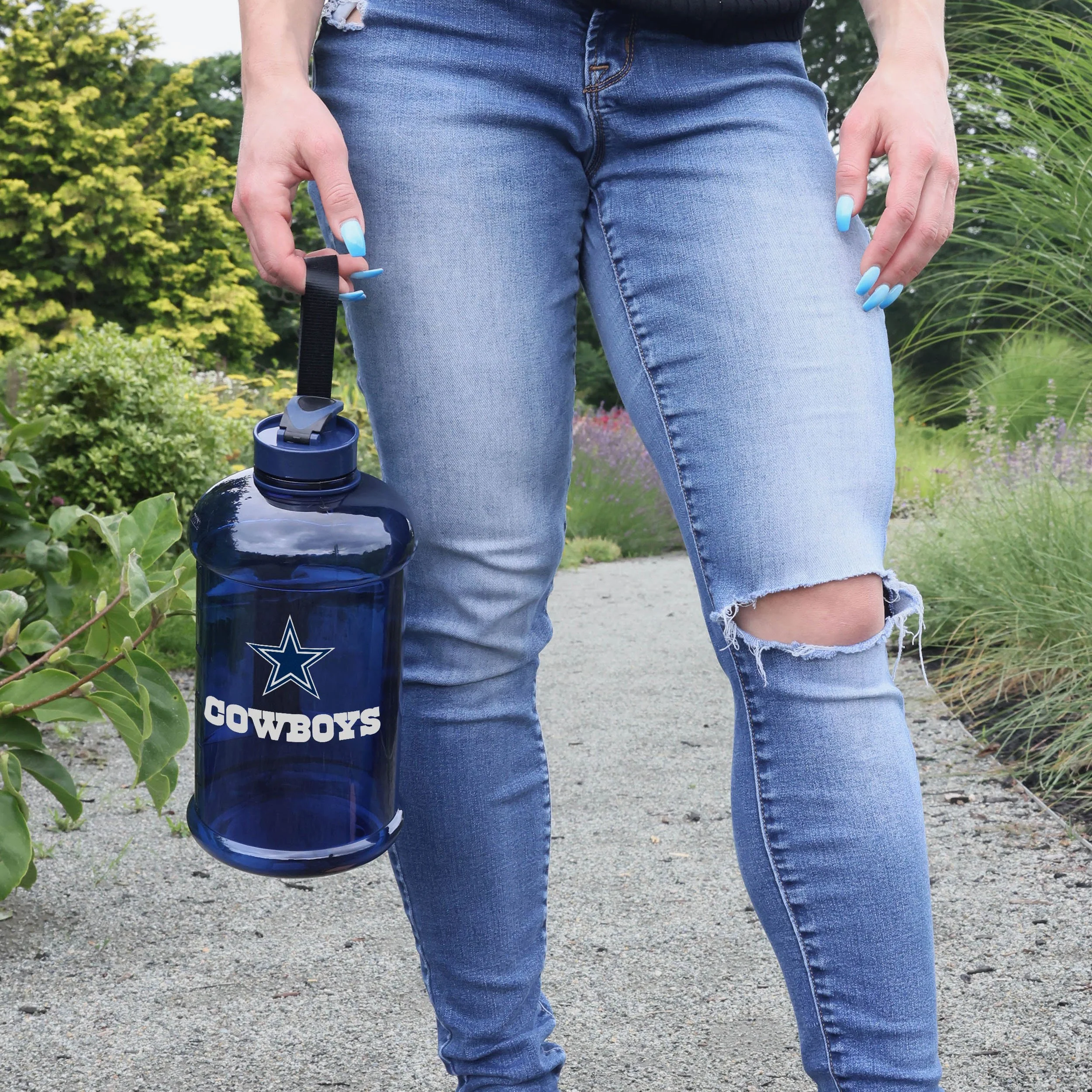 Dallas Cowboys NFL Large Team Color Clear Sports Bottle - Image 2
