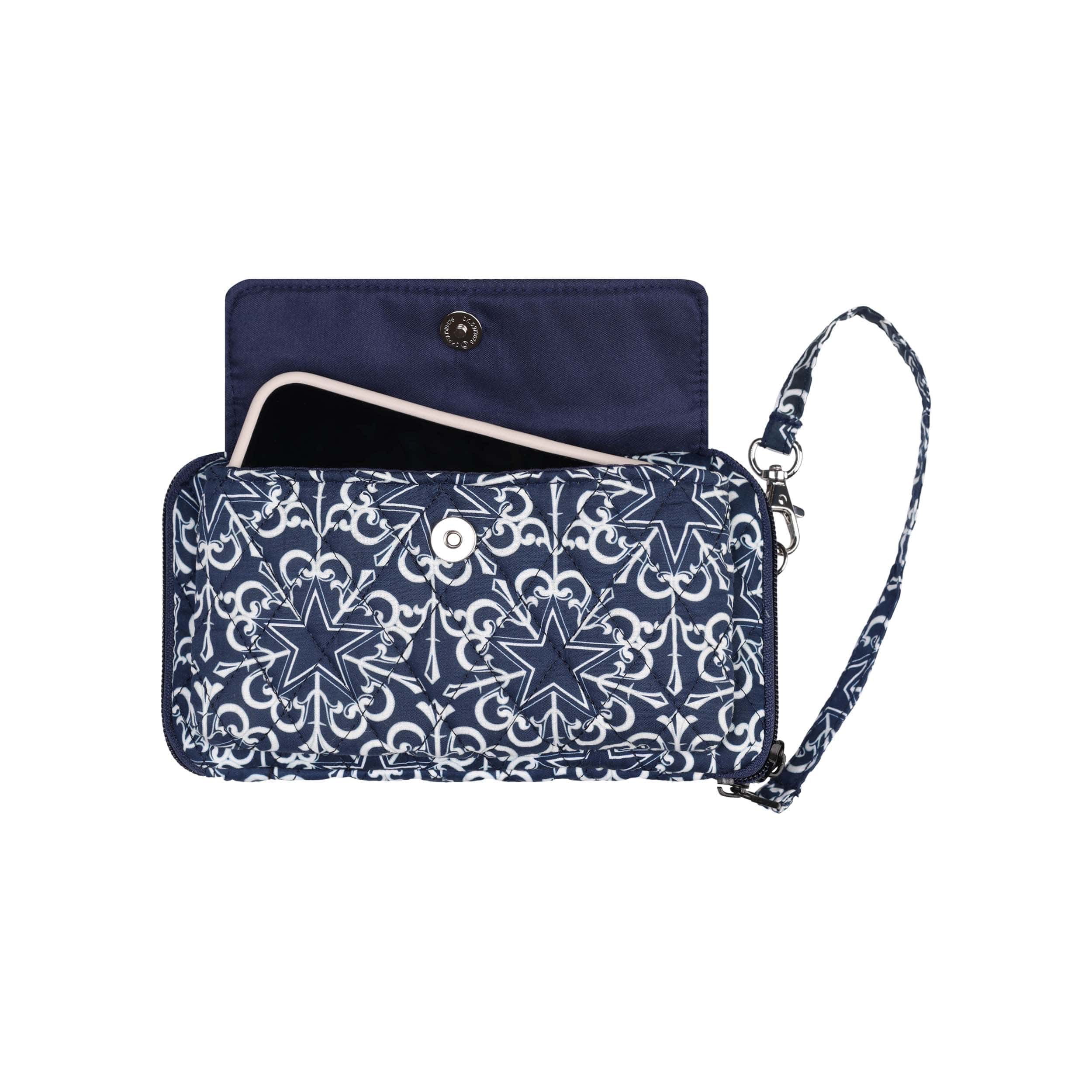 Dallas Cowboys NFL Quilted Printed Wristlet - Image 4