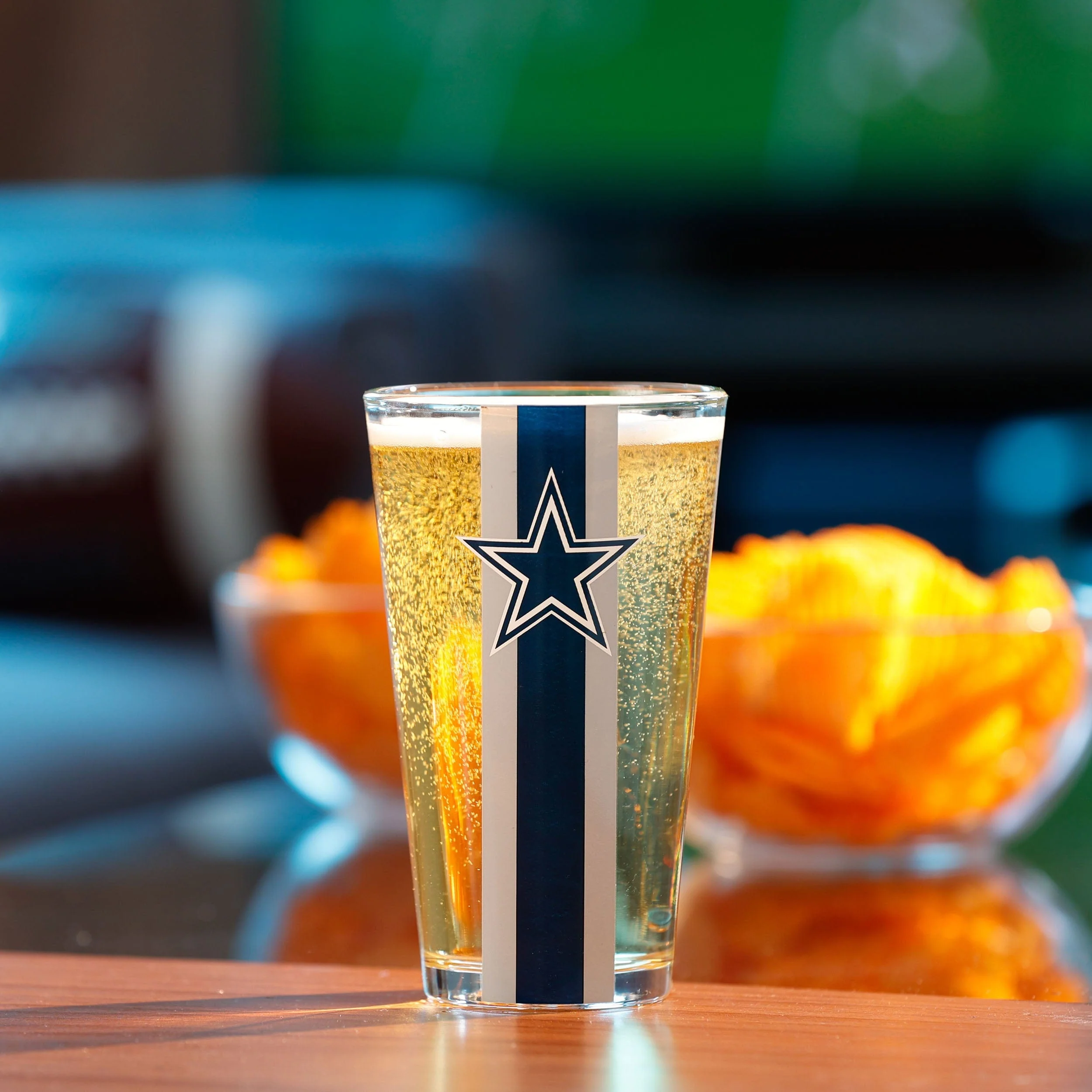 Dallas Cowboys NFL Team Stripe Pint Glass - Image 2