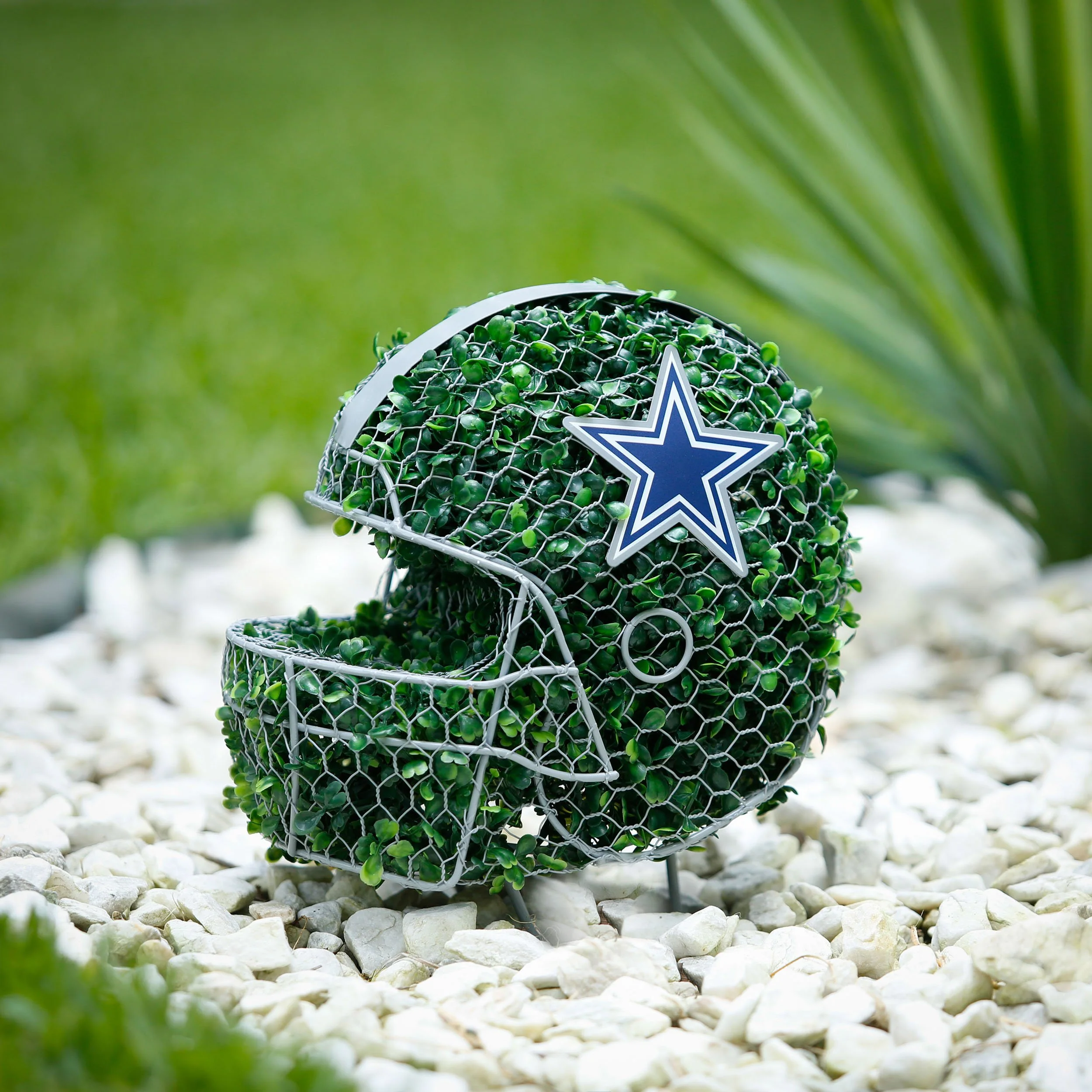 Dallas Cowboys NFL Topiary Figure - Image 2