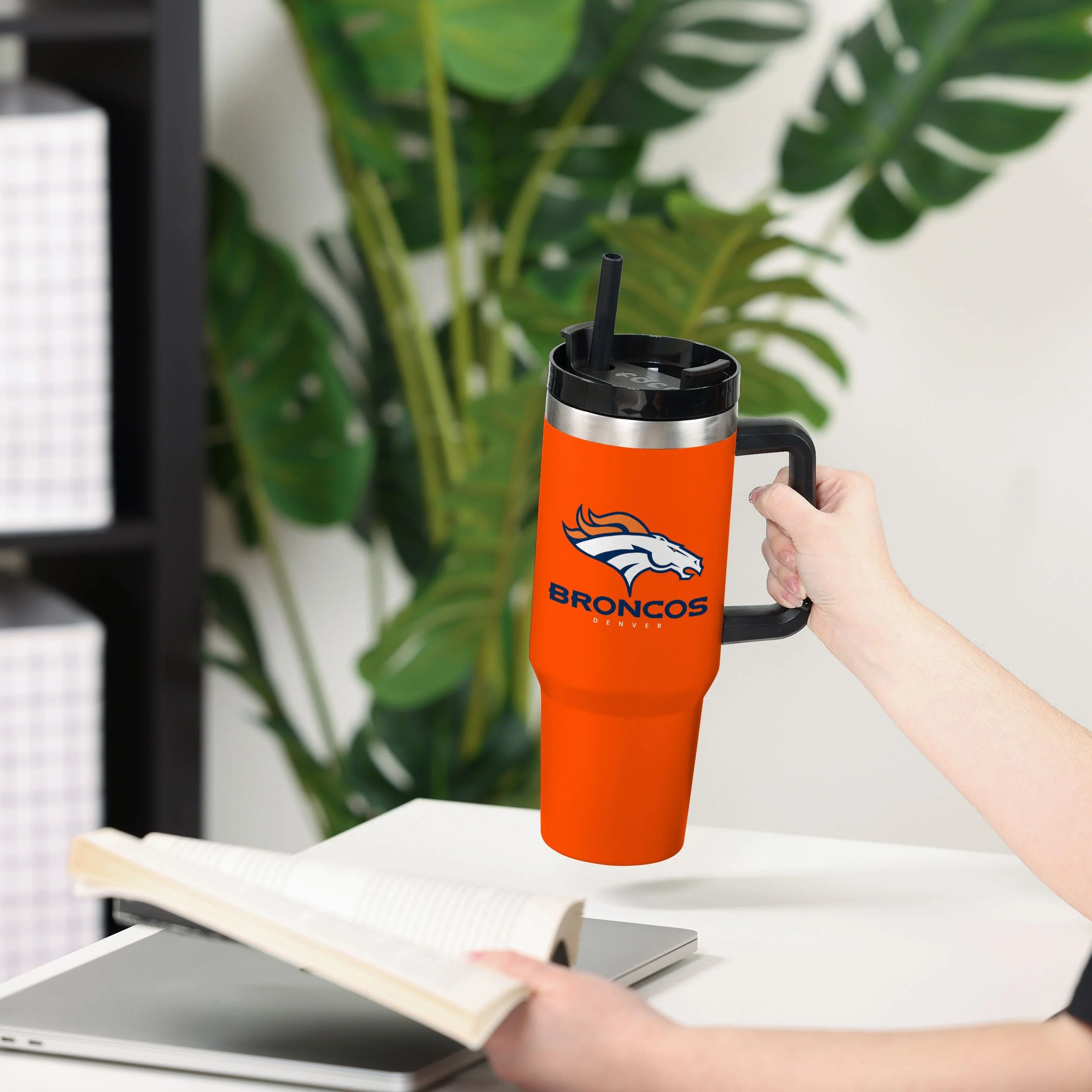 Denver Broncos NFL 40 oz XL Tumbler - Image 4