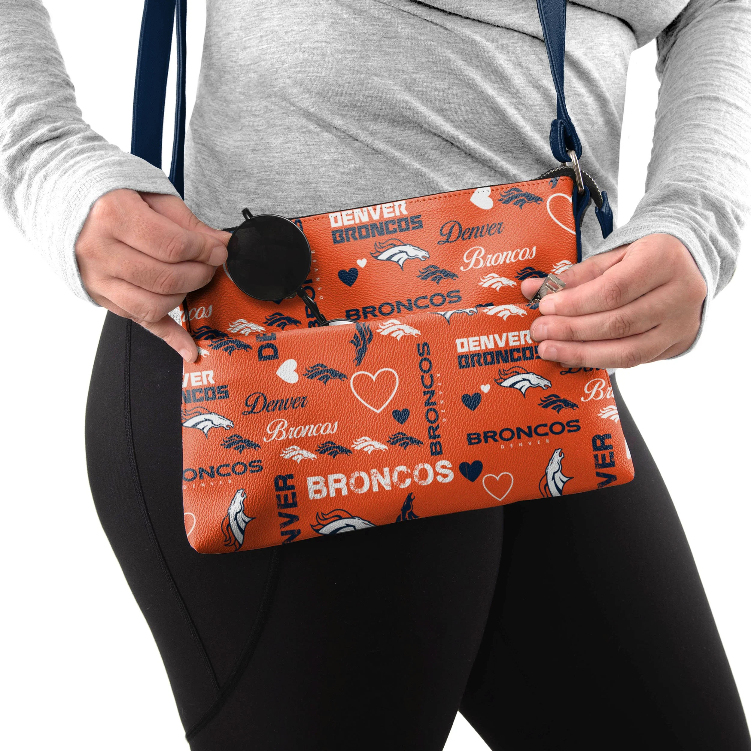 Denver Broncos NFL Logo Love Crossbody Purse - Image 3