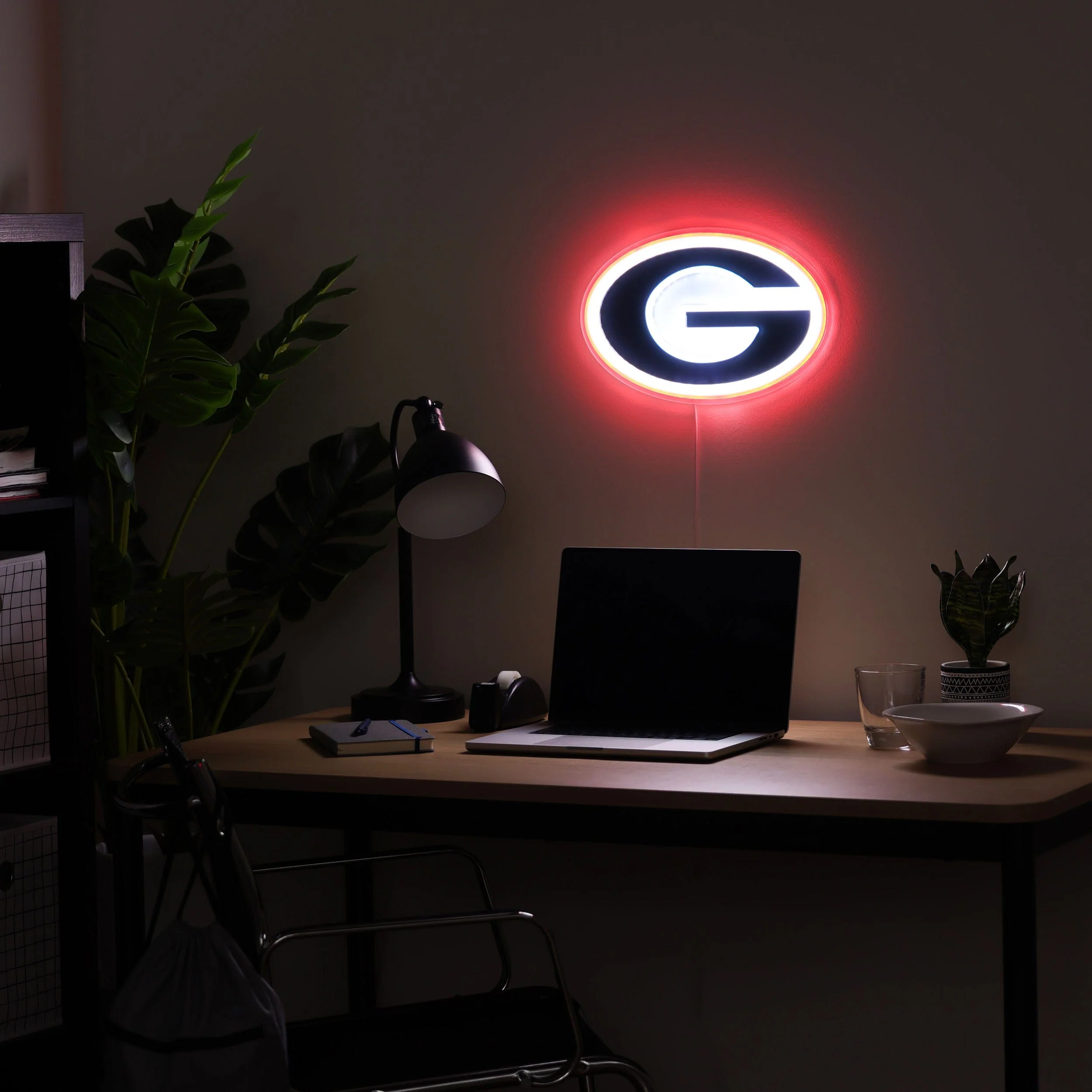 Georgia Bulldogs NCAA LED Neon Light Up Team Logo Sign - Image 3