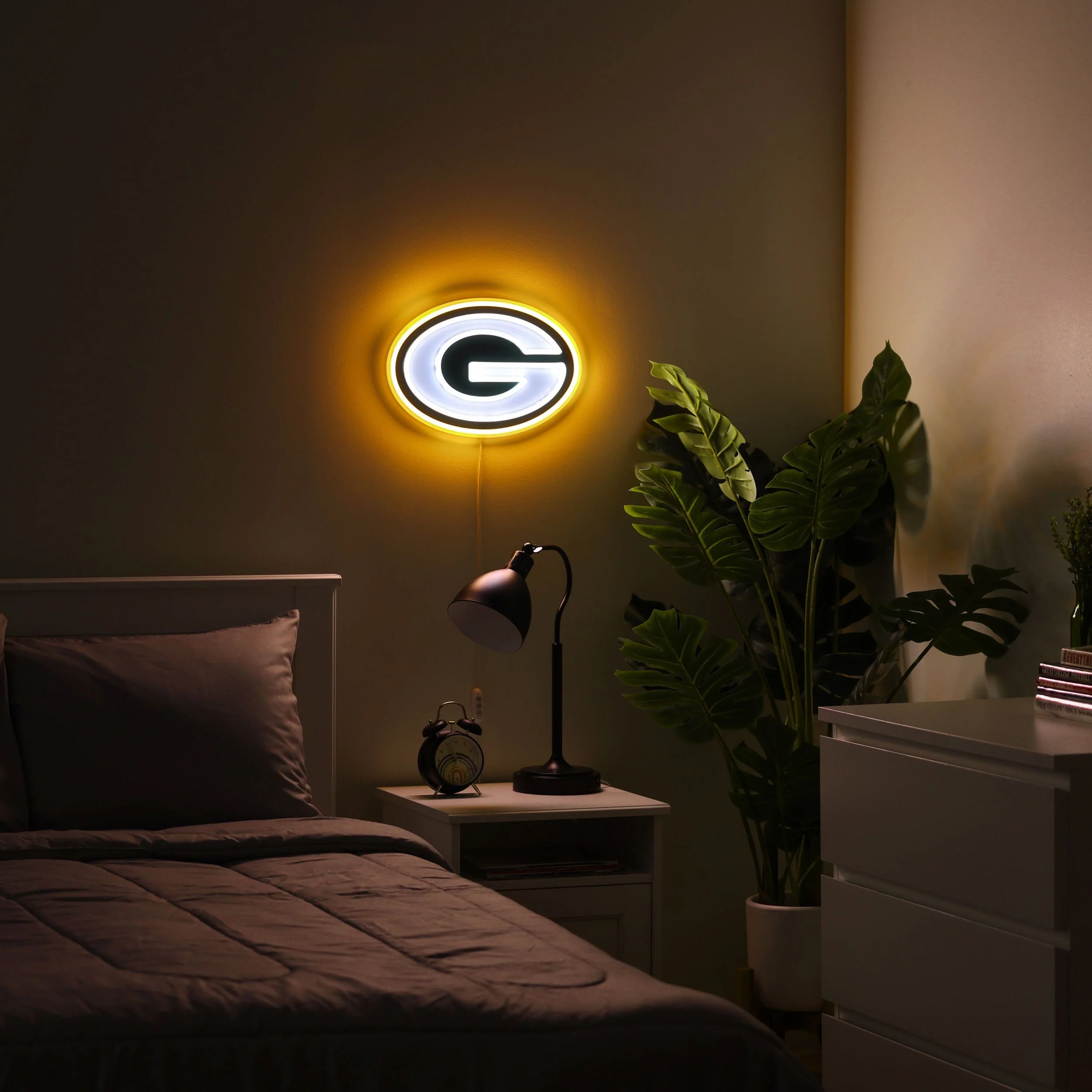 Green Bay Packers NFL LED Neon Light Up Team Logo Sign - Image 3