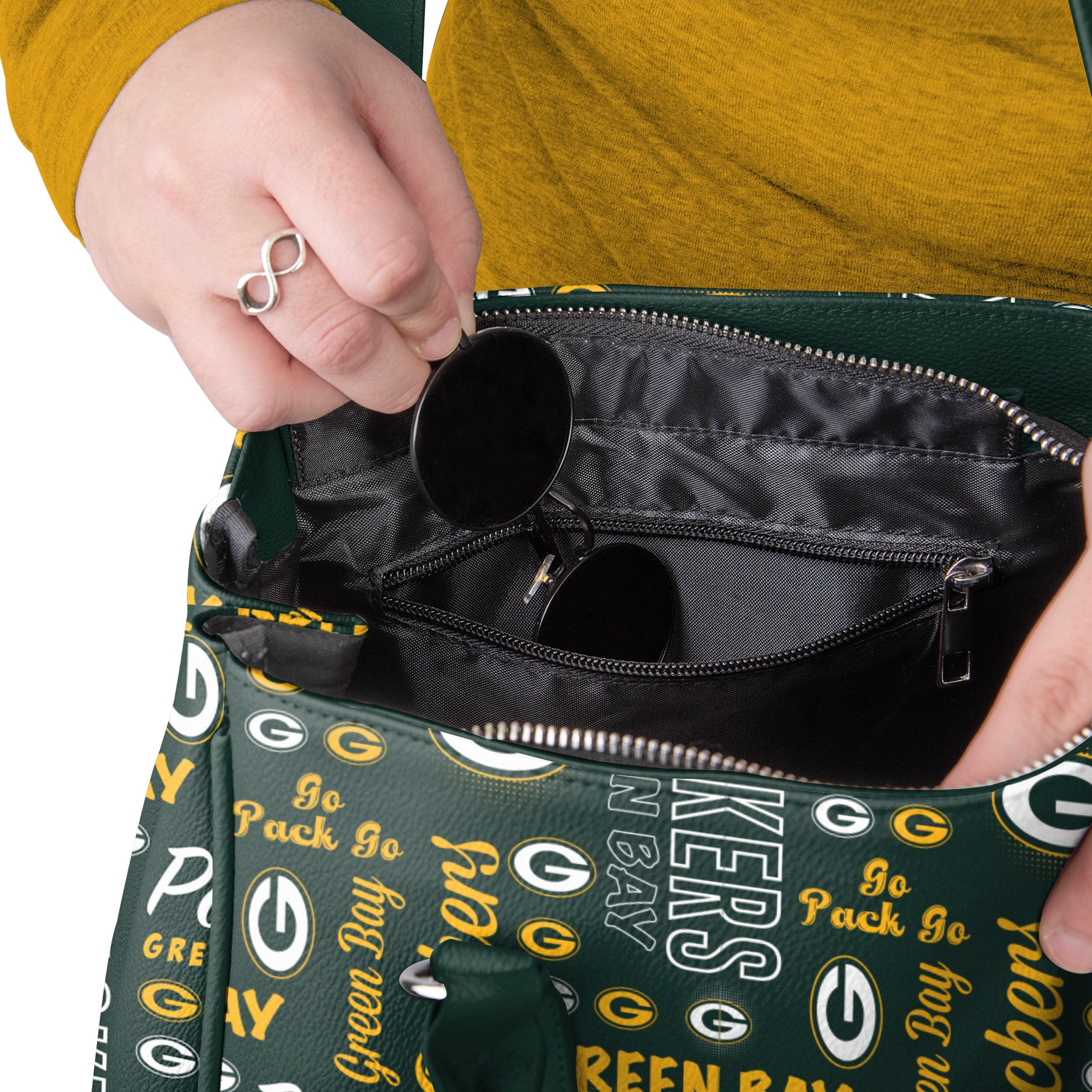 Green Bay Packers NFL Spirited Style Printed Collection Purse - Image 3