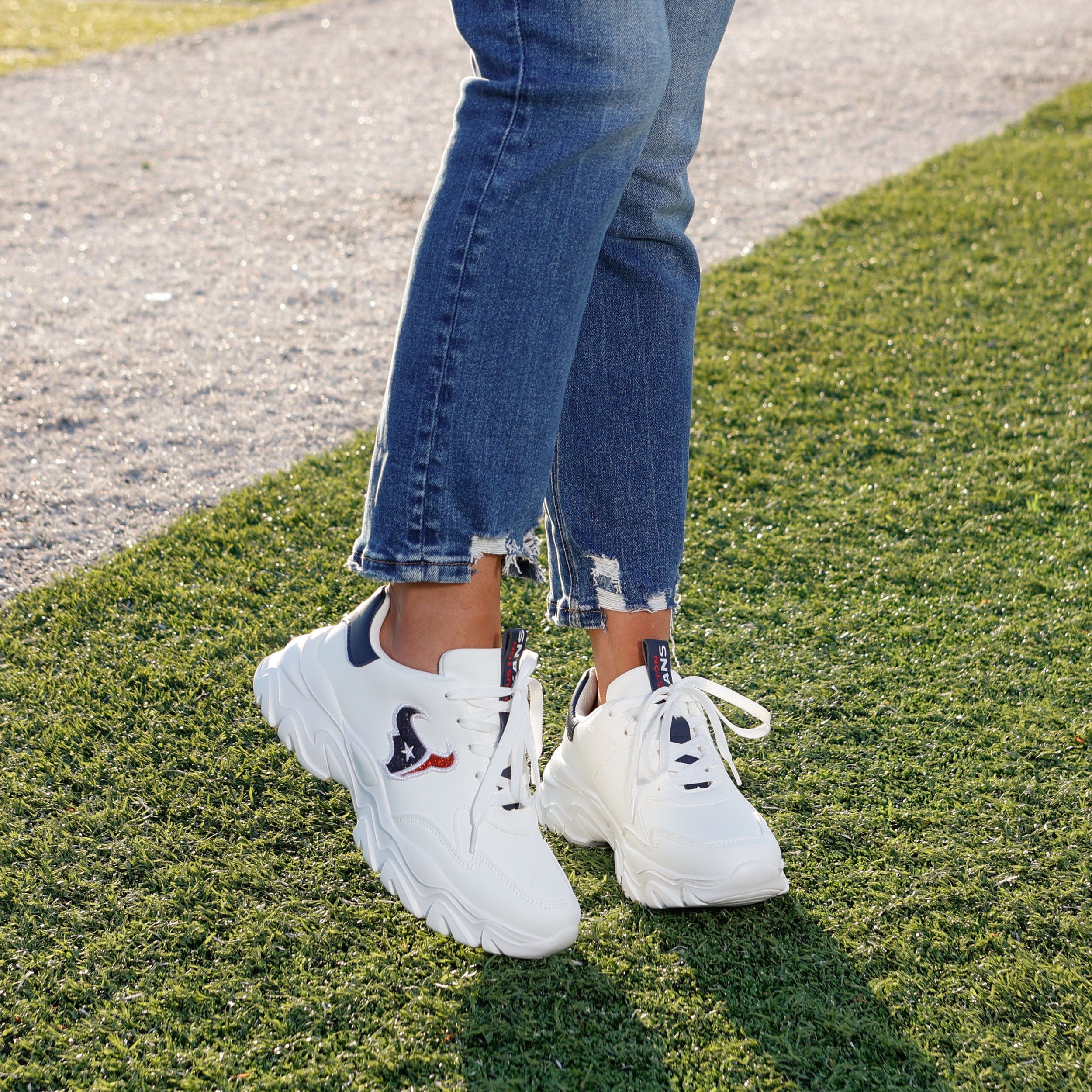 Houston Texans NFL Womens Glitter Big Logo Vintage White Chunky Sneaker - Image 3