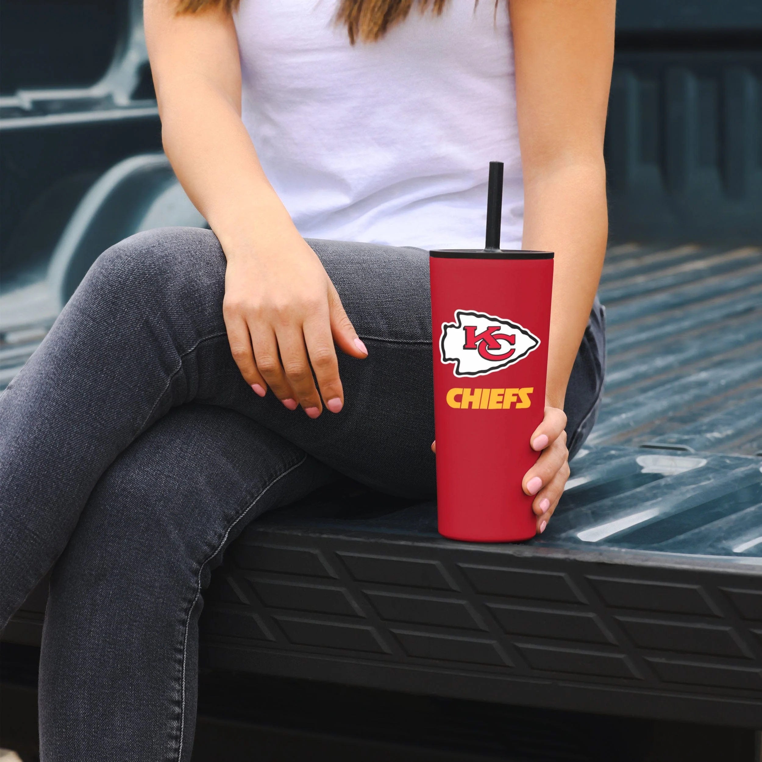 Kansas City Chiefs NFL 22 oz Travel Tumbler - Image 4