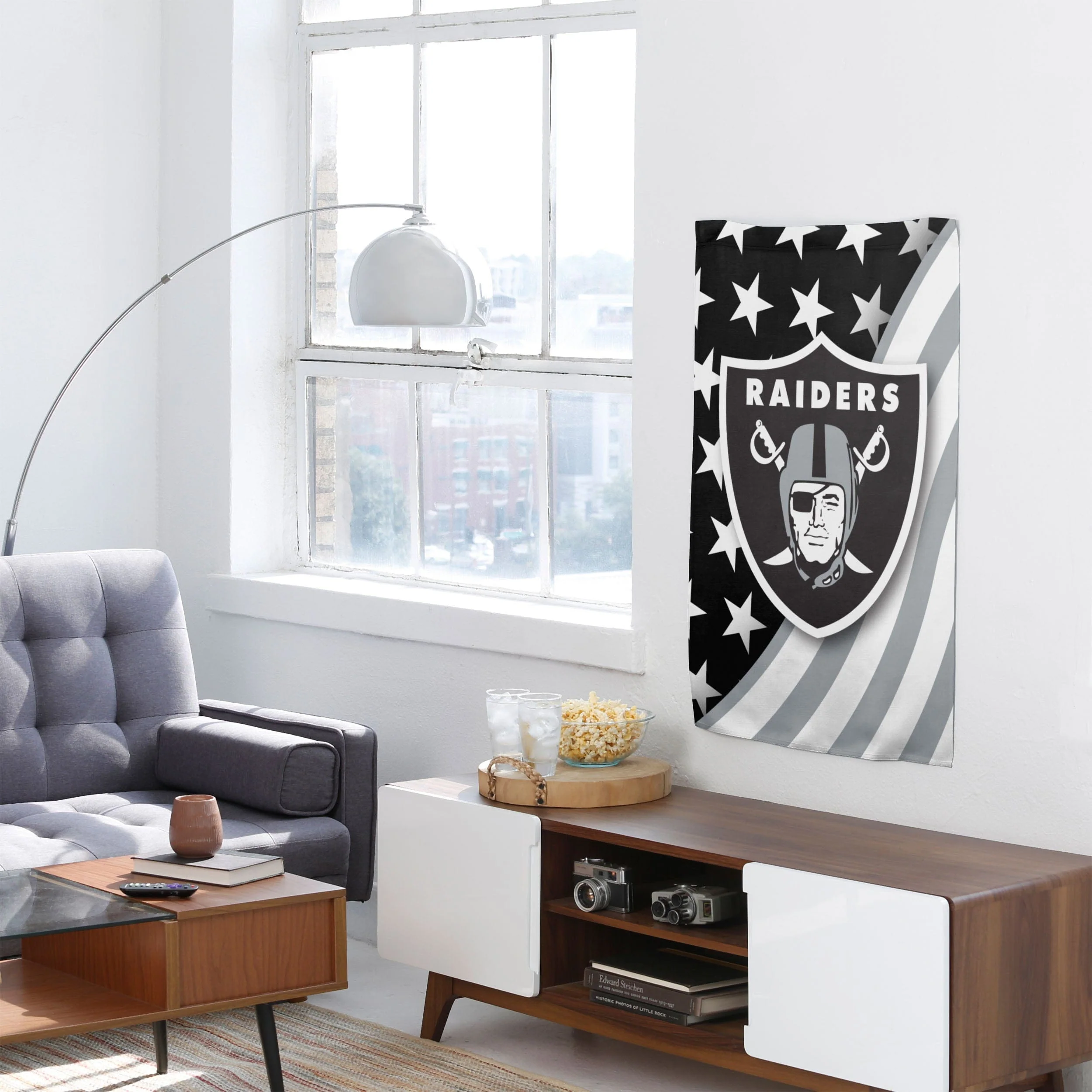 Las Vegas Raiders NFL Americana Vertical Flag - Image 4