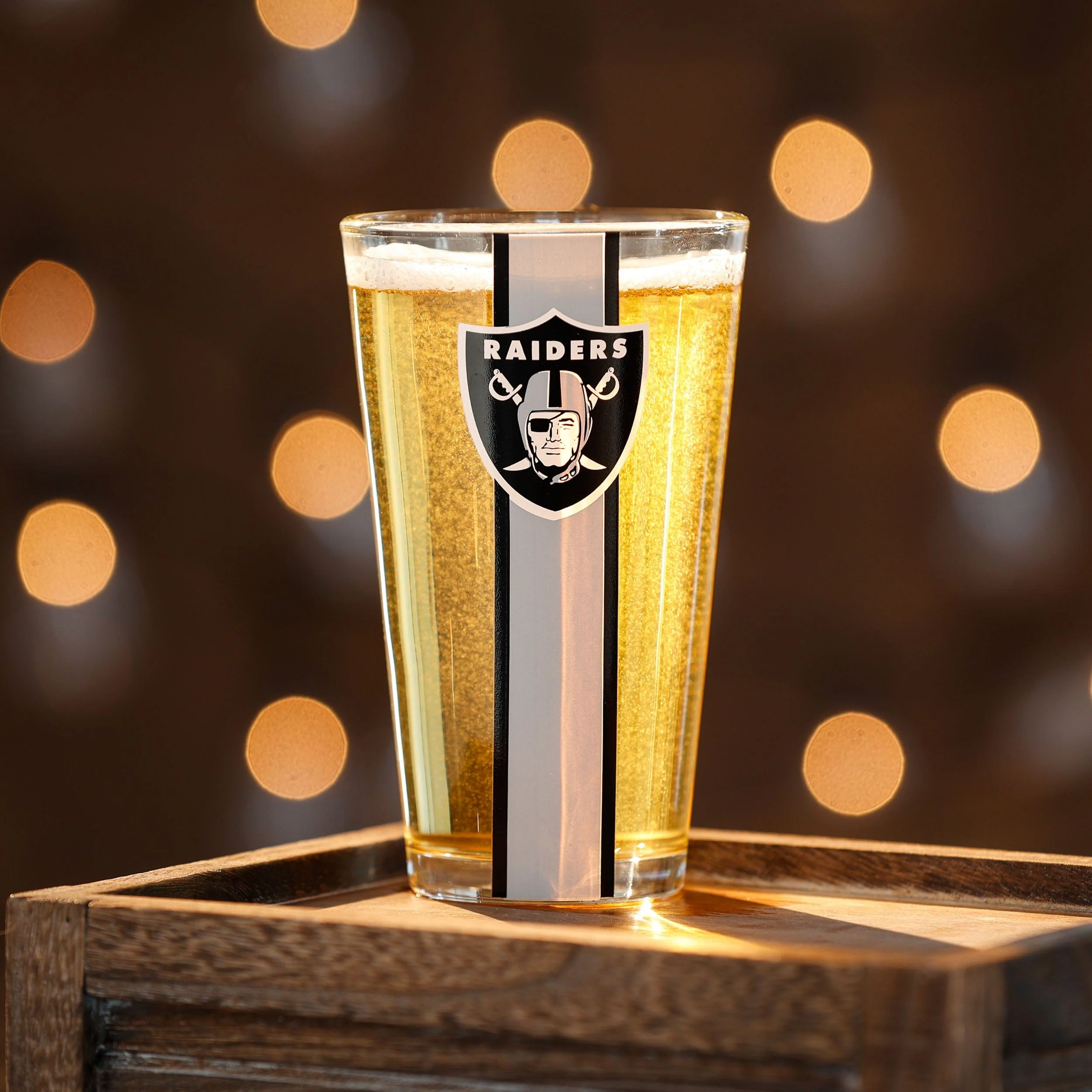 Las Vegas Raiders NFL Team Stripe Pint Glass - Image 2