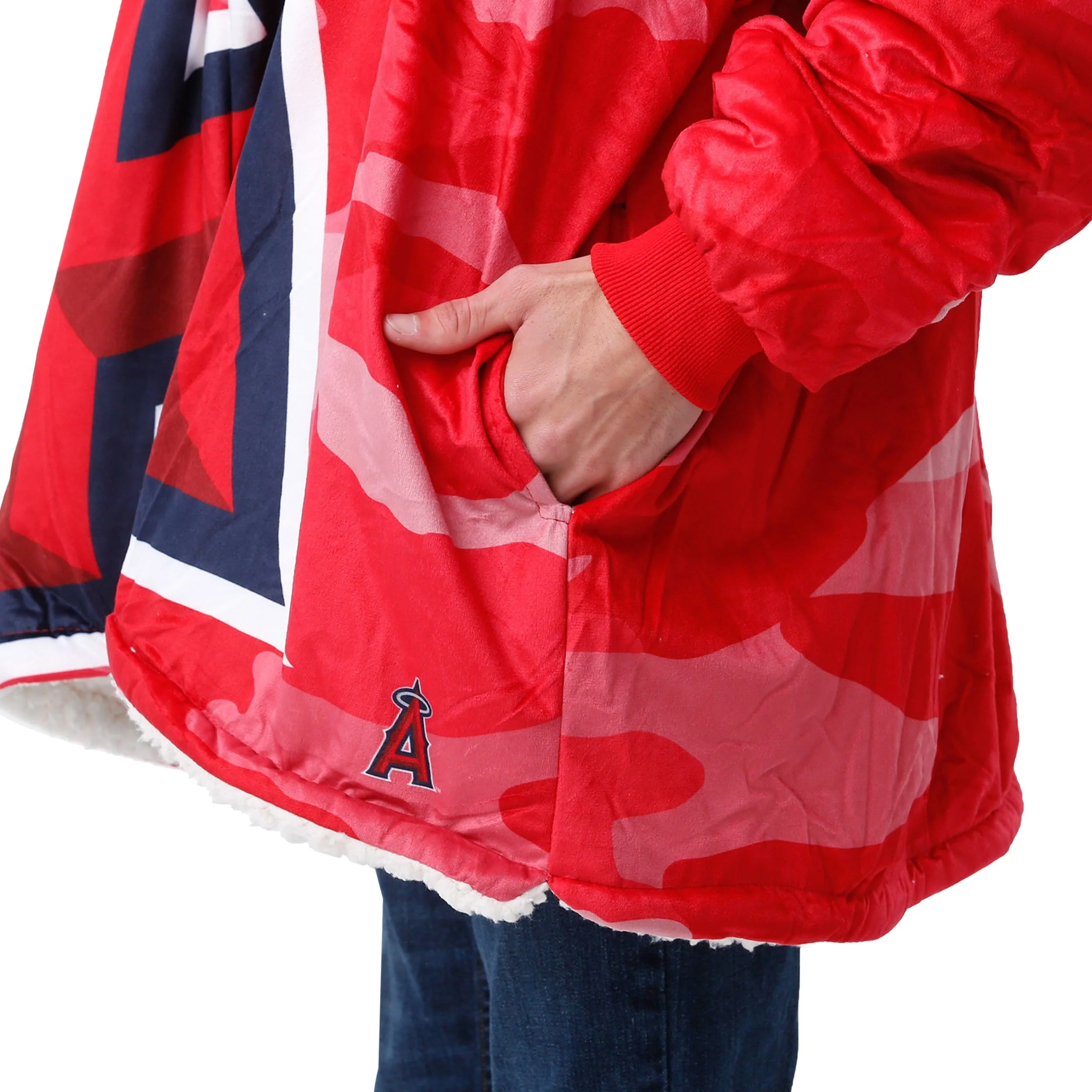 Los Angeles Angels MLB Reversible Team Color Camo Hoodeez - Image 5
