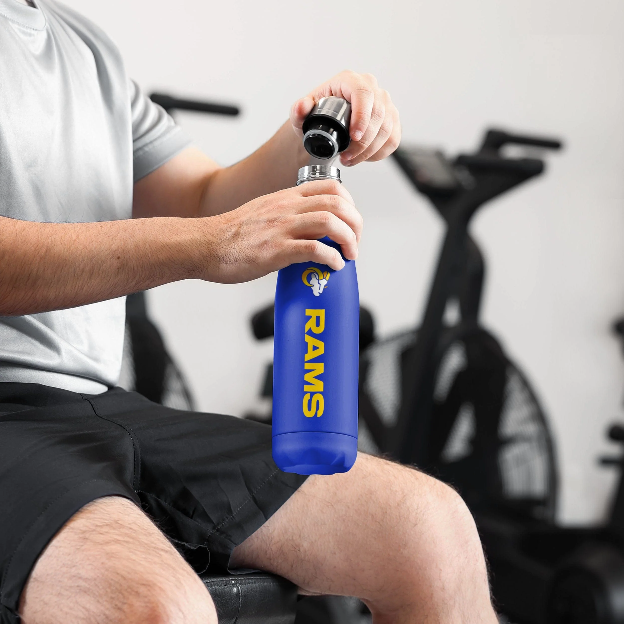 Los Angeles Rams NFL Wordmark Chill Water Bottle - Image 3