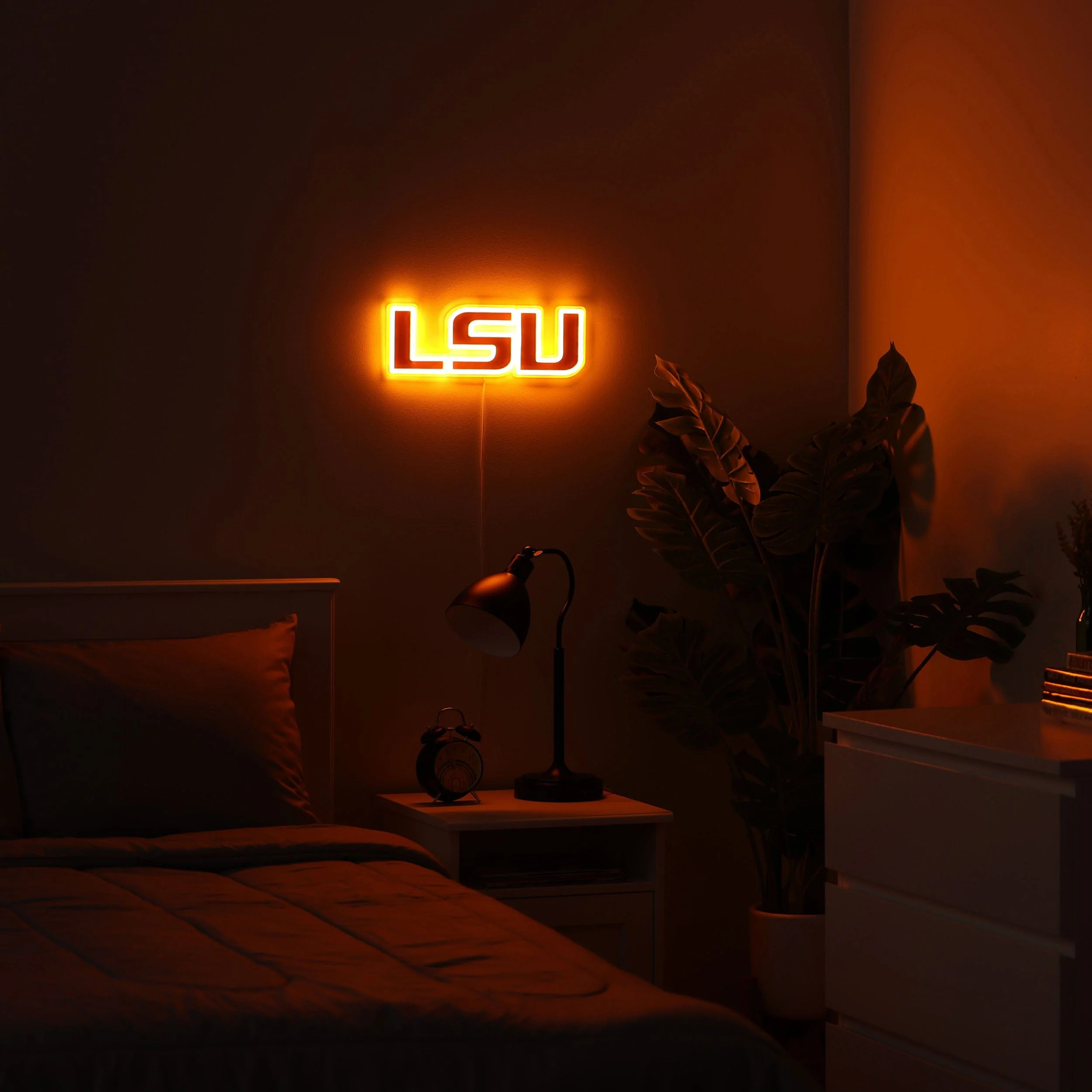 LSU Tigers NCAA LED Neon Light Up Team Logo Sign - Image 3