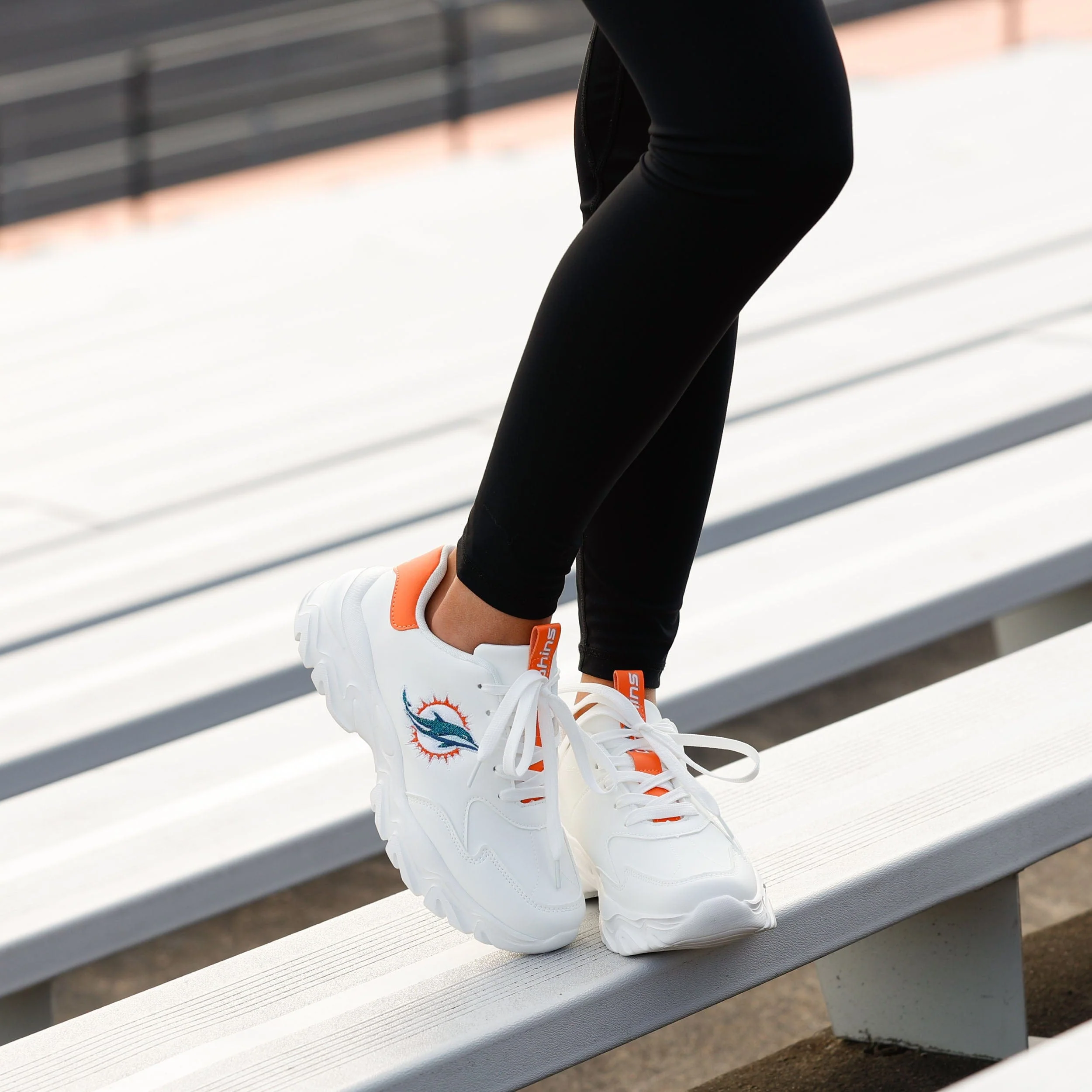 Miami Dolphins NFL Womens Glitter Big Logo Vintage White Chunky Sneaker - Image 3