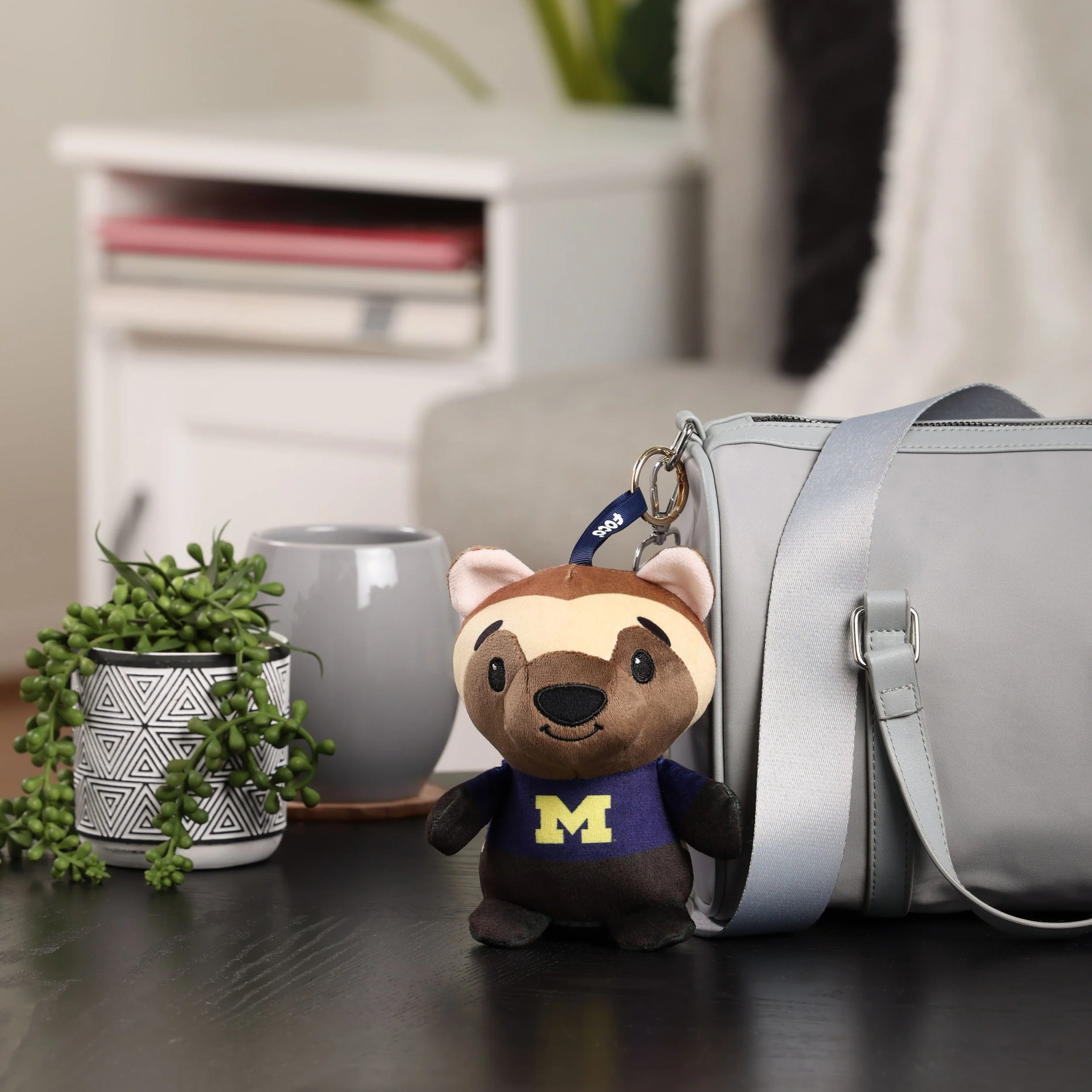 Michigan Wolverines NCAA Plush Teamie Beanie Bag Charm Keychain - Image 2