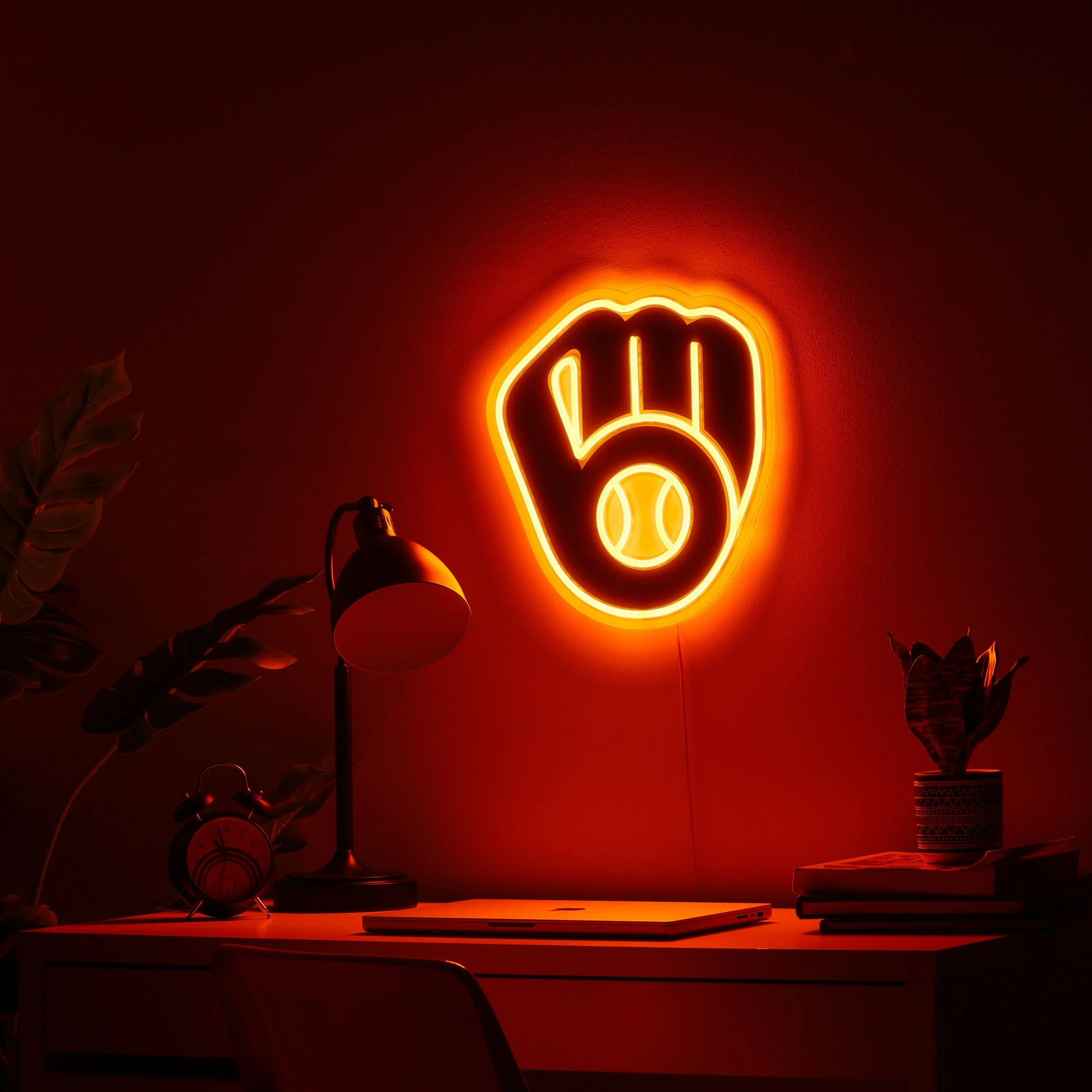 Milwaukee Brewers MLB LED Neon Light Up Team Logo Sign - Image 3