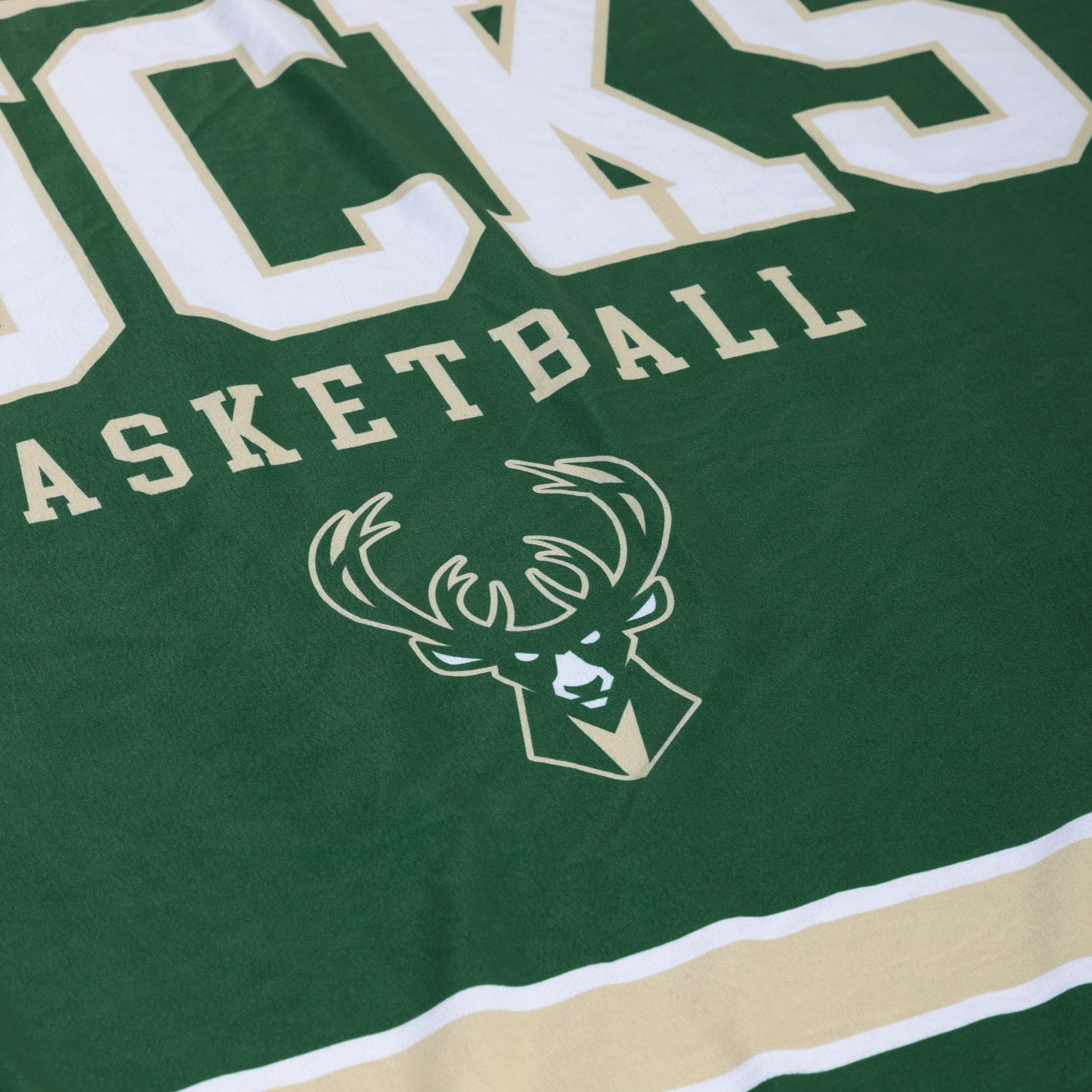 Milwaukee Bucks NBA Team Property Sherpa Plush Throw Blanket - Image 5
