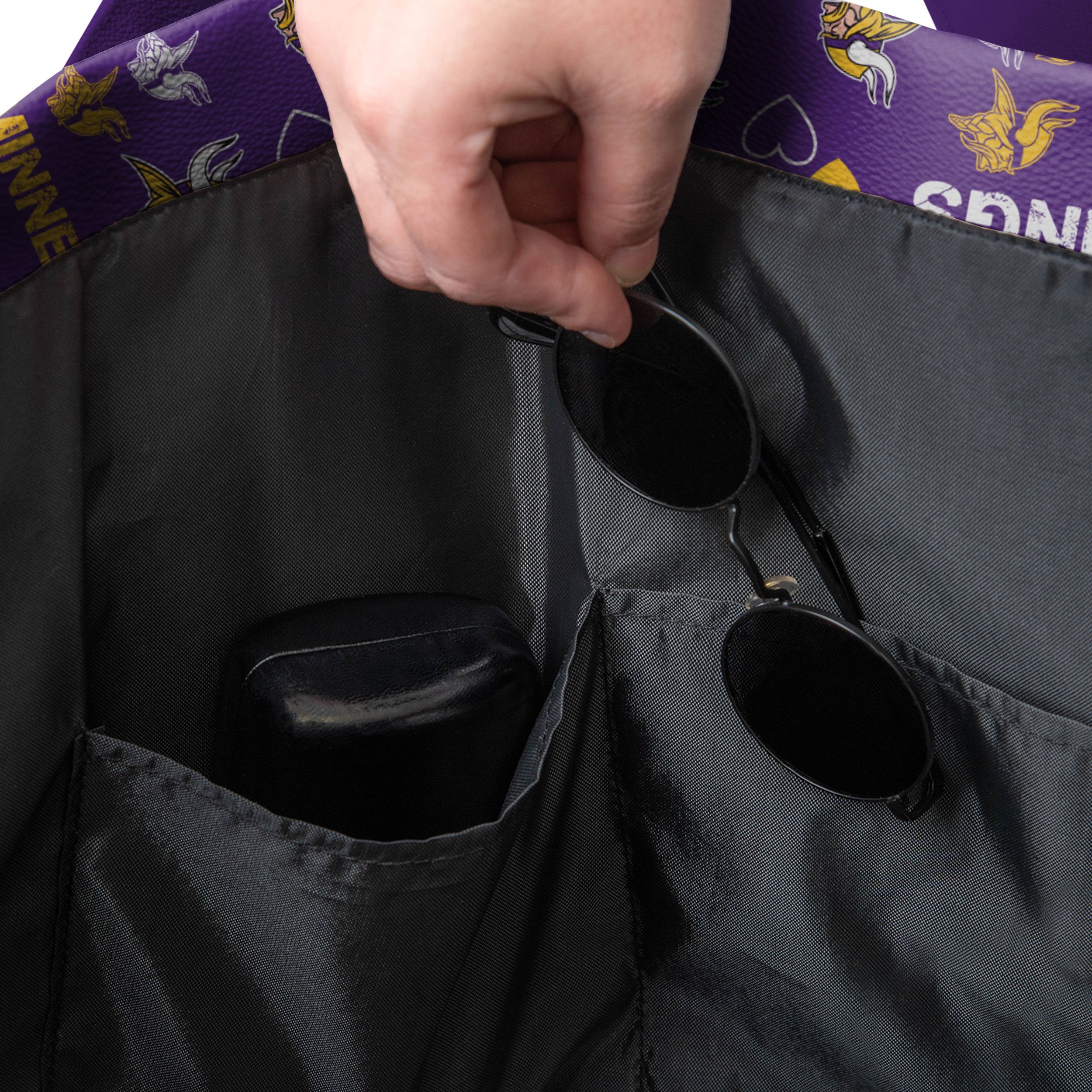 Minnesota Vikings NFL Logo Love Tote Bag - Image 4