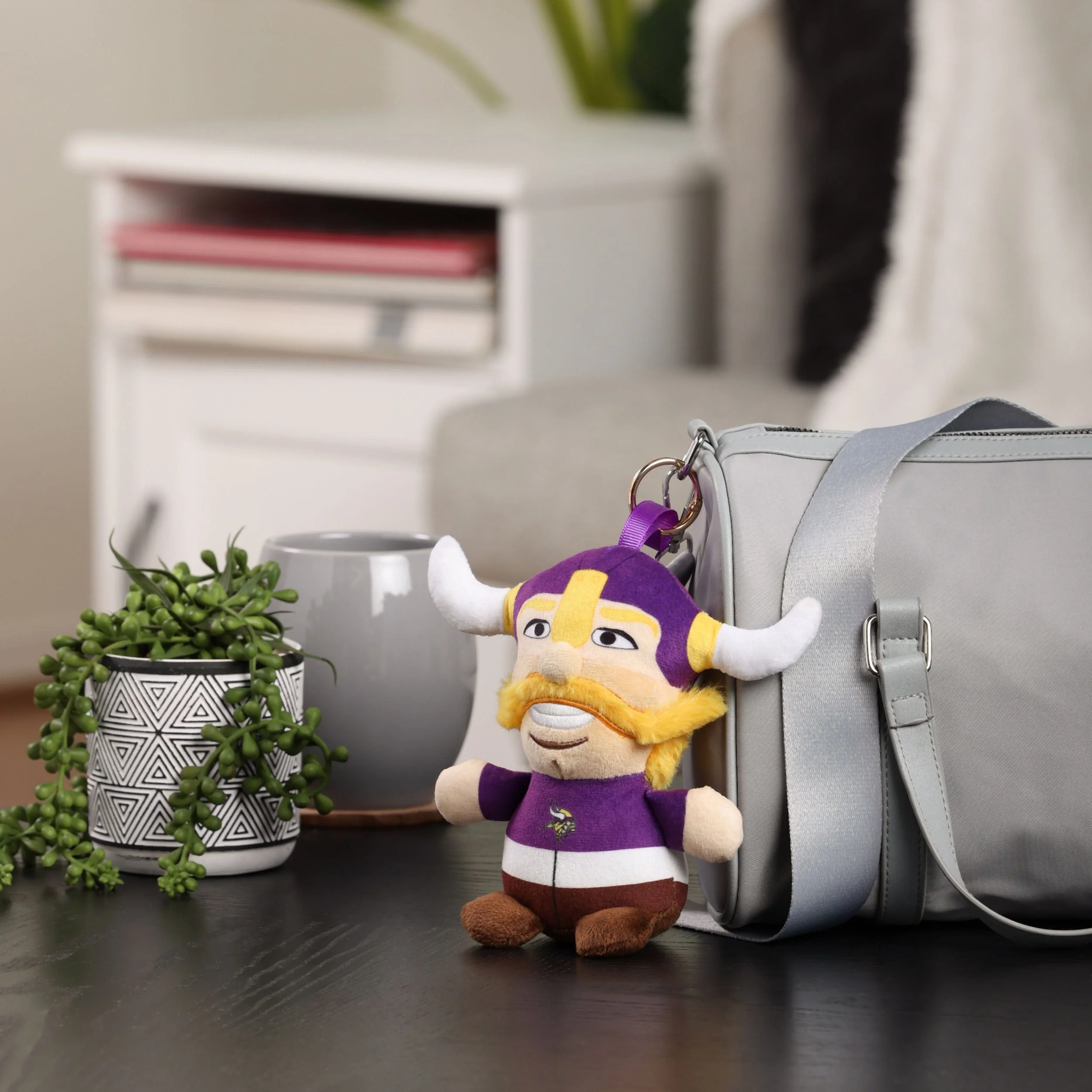 Minnesota Vikings NFL Plush Teamie Beanie Mascot Bag Charm Keychain - Image 2