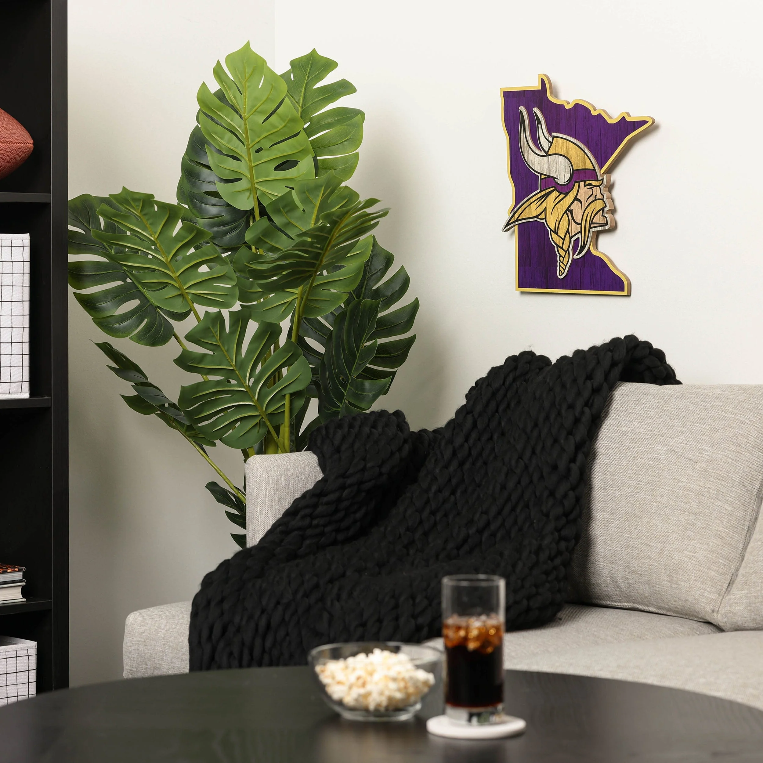 Minnesota Vikings NFL Wood State Sign - Image 4