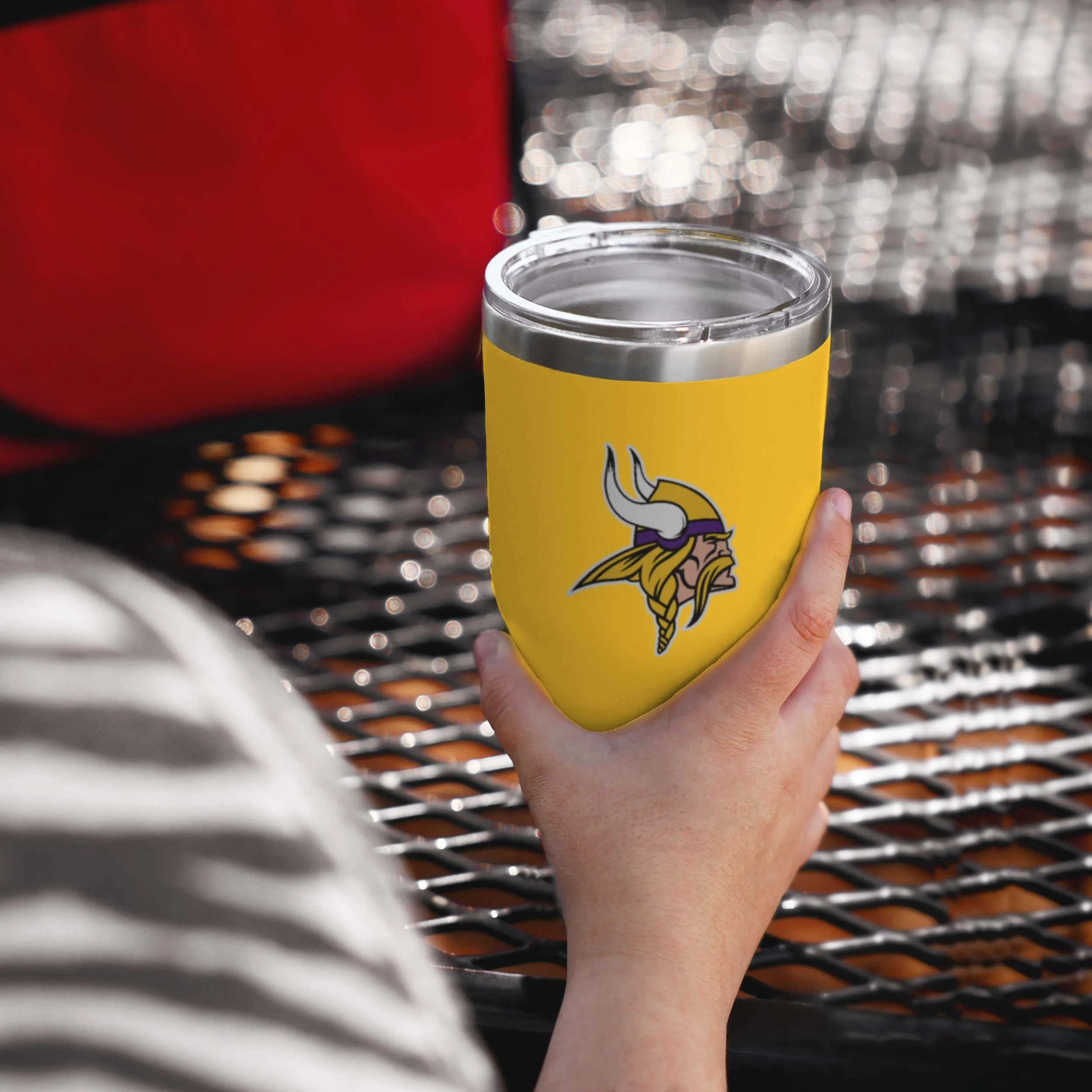 Minnesota Vikings NFL Yellow Team Logo 30 oz Tumbler - Image 2