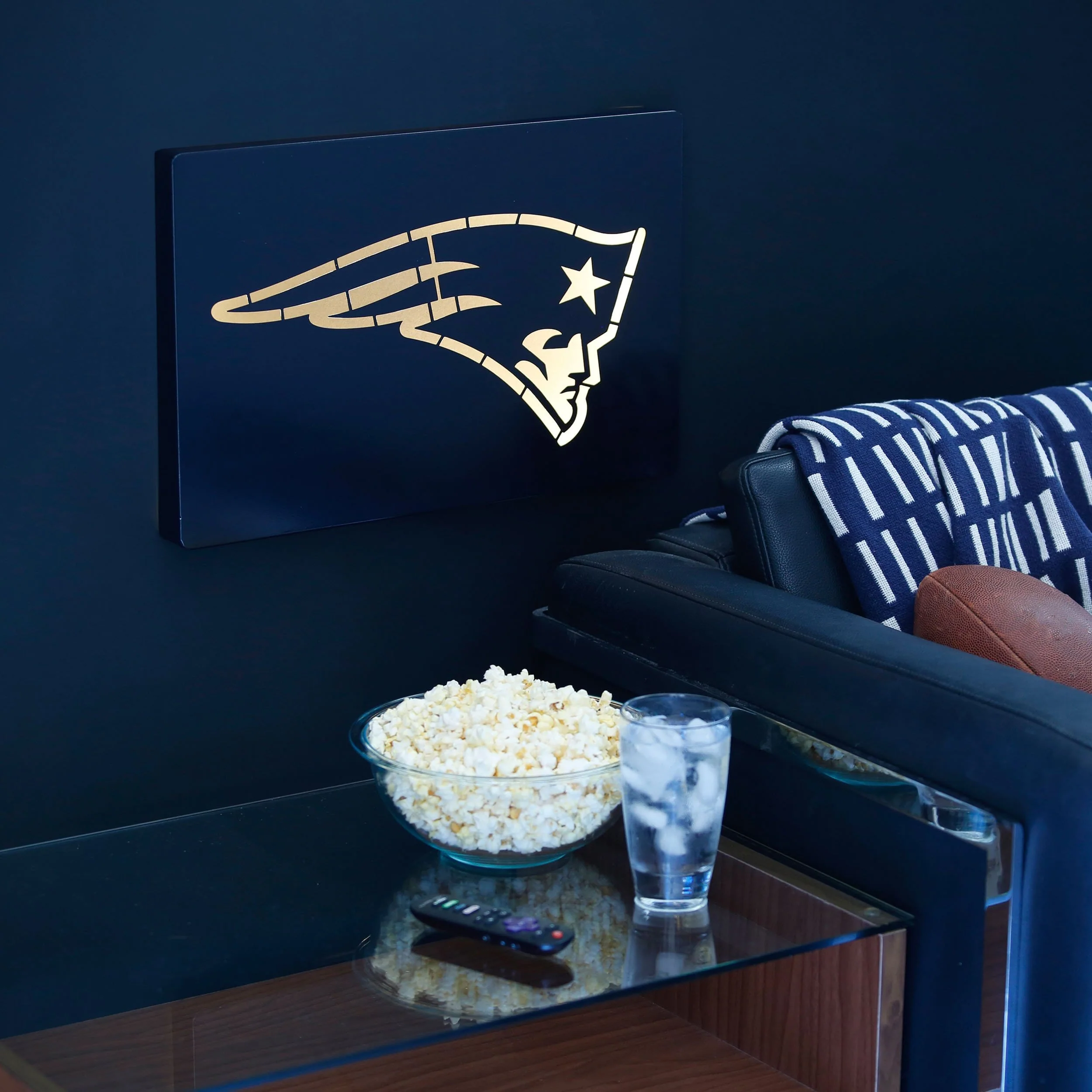 New England Patriots NFL Metal Light Up Logo Sign - Image 2
