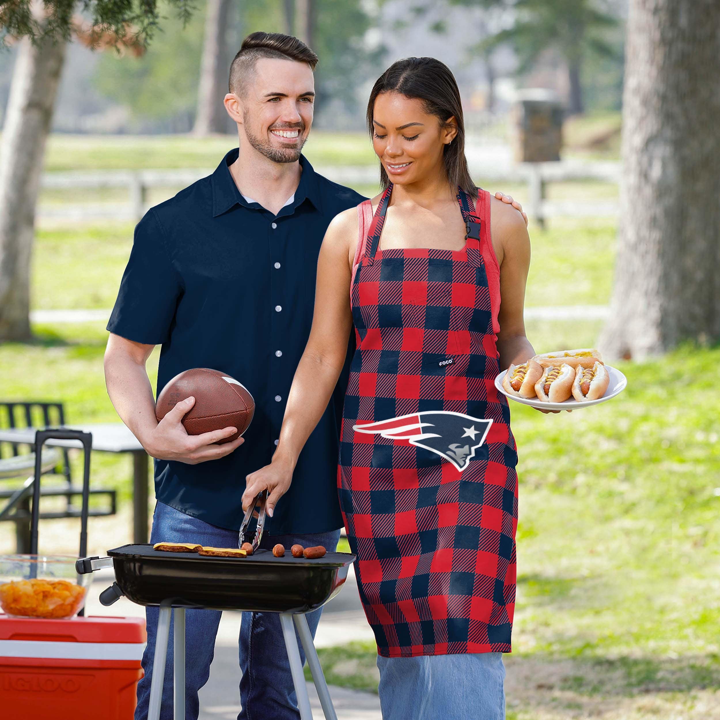New England Patriots NFL Plaid Apron - Image 5