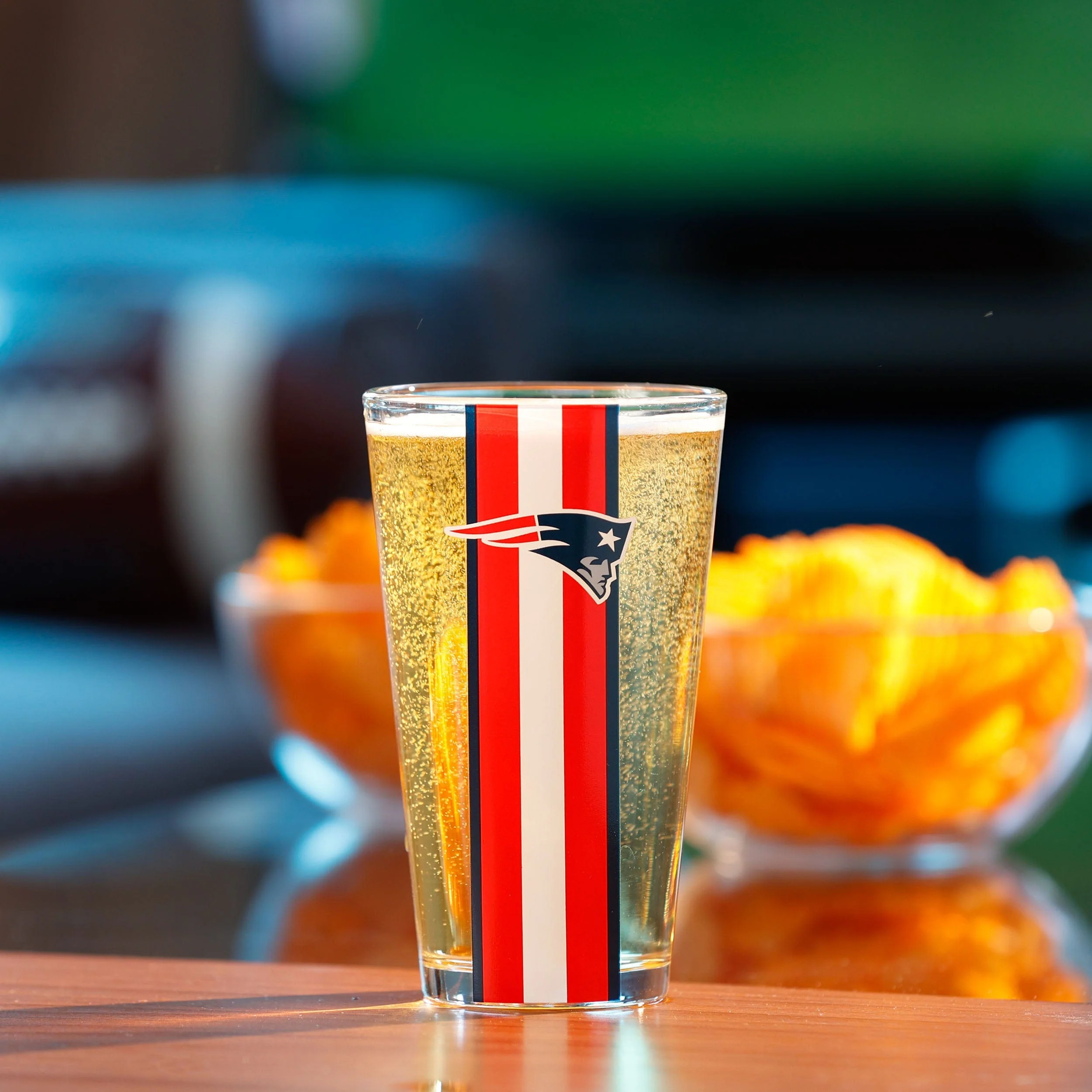 New England Patriots NFL Team Stripe Pint Glass - Image 2