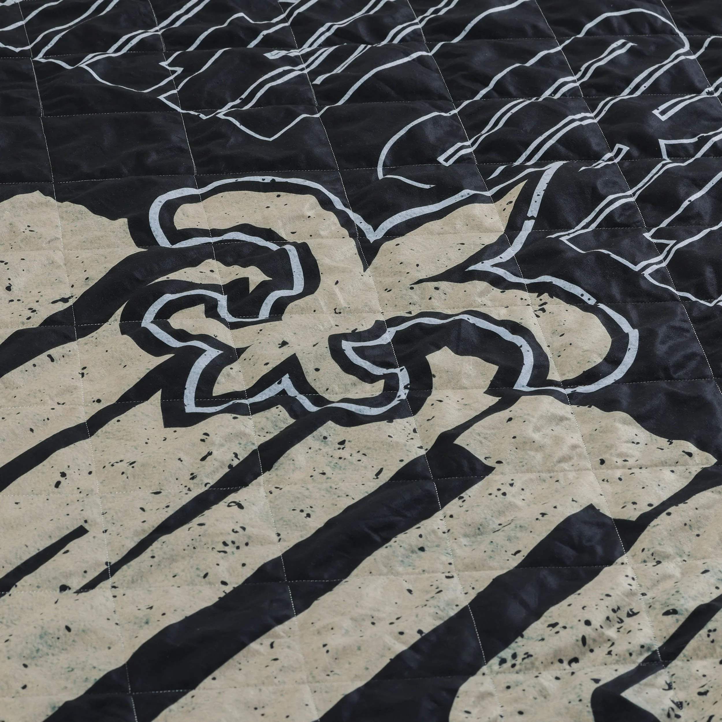 New Orleans Saints NFL Big Game Sherpa Lined Throw Blanket - Image 4