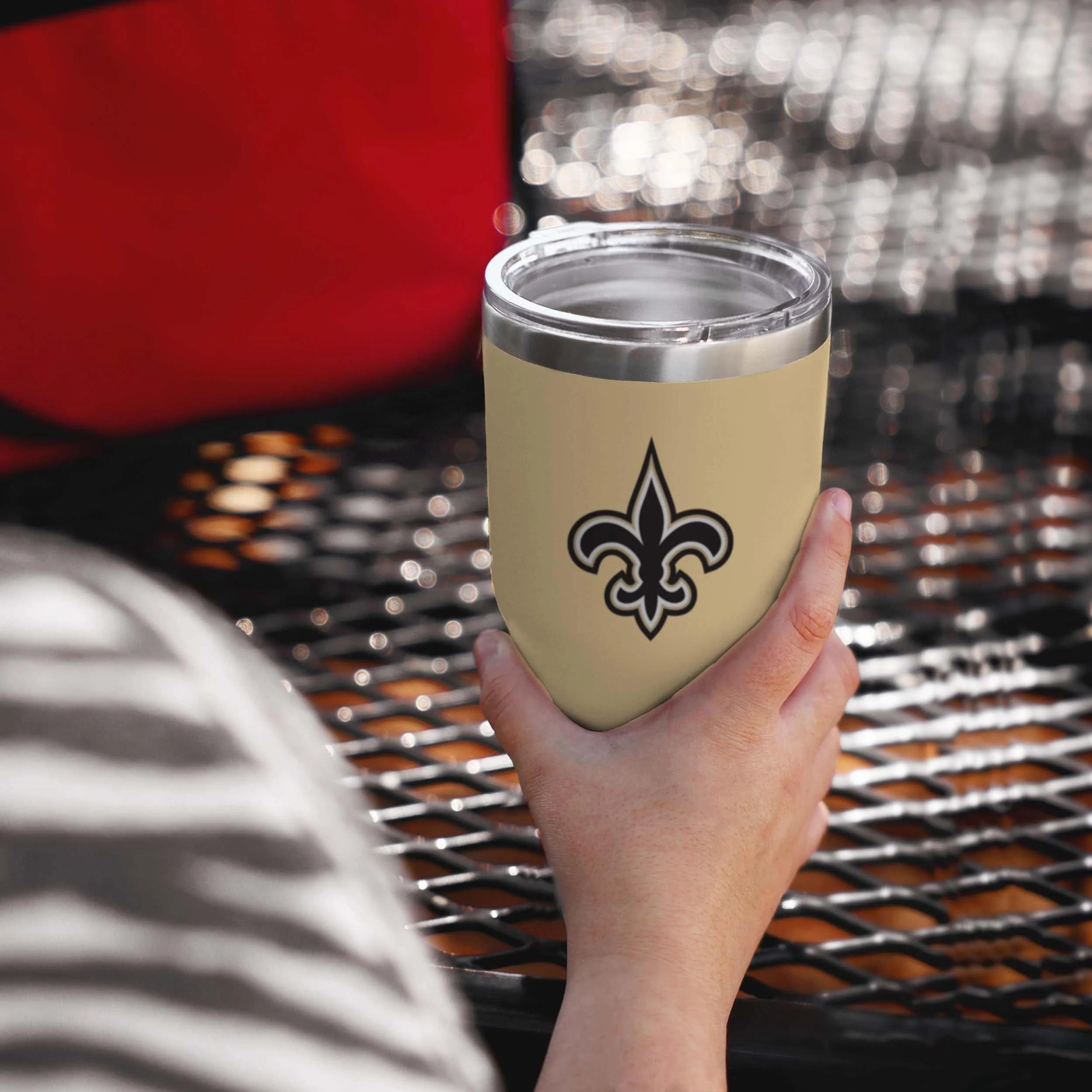 New Orleans Saints NFL Gold Team Logo 30 oz Tumbler - Image 2