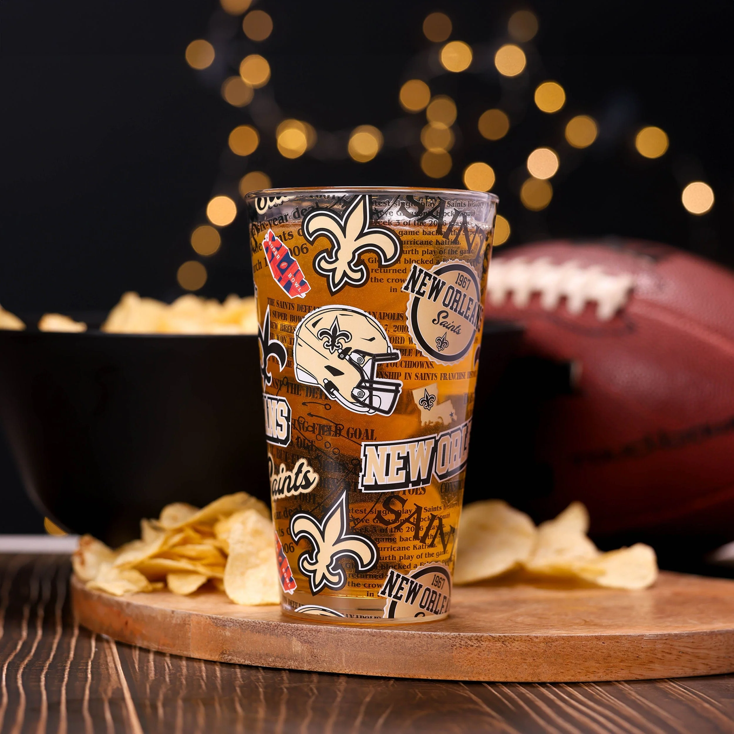 New Orleans Saints NFL Historic Print Pint Glass - Image 2