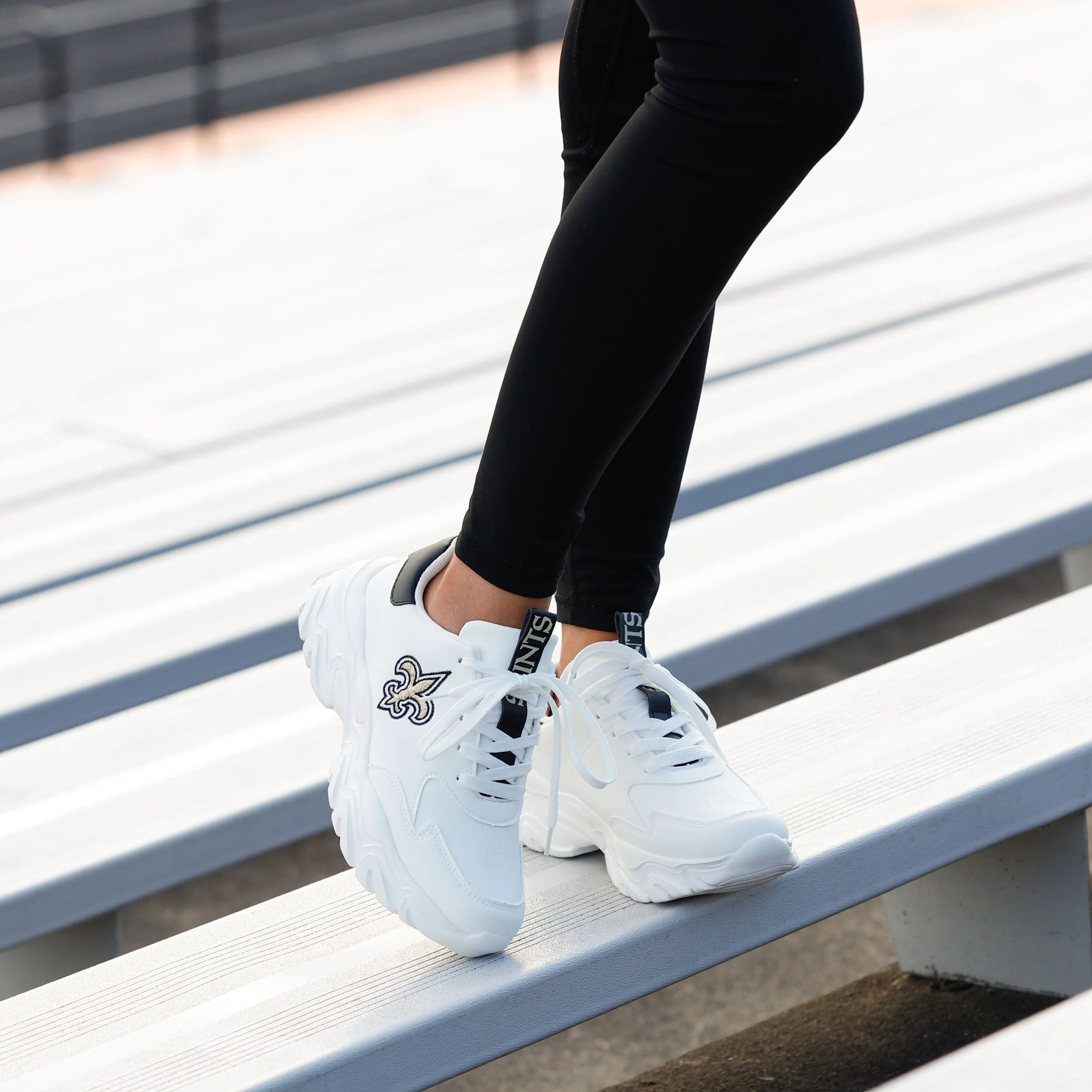 New Orleans Saints NFL Womens Glitter Big Logo Vintage White Chunky Sneaker - Image 3