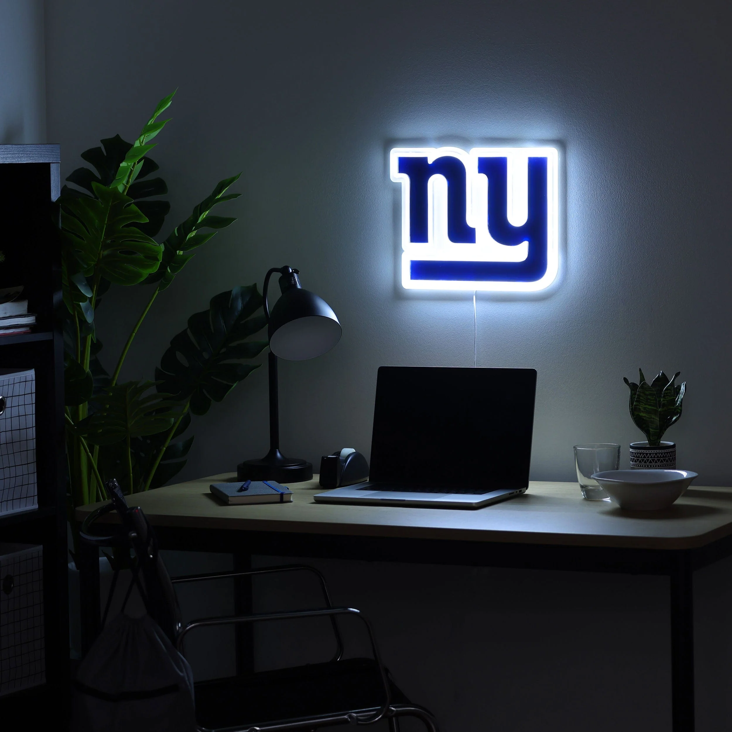 New York Giants NFL LED Neon Light Up Team Logo Sign - Image 3