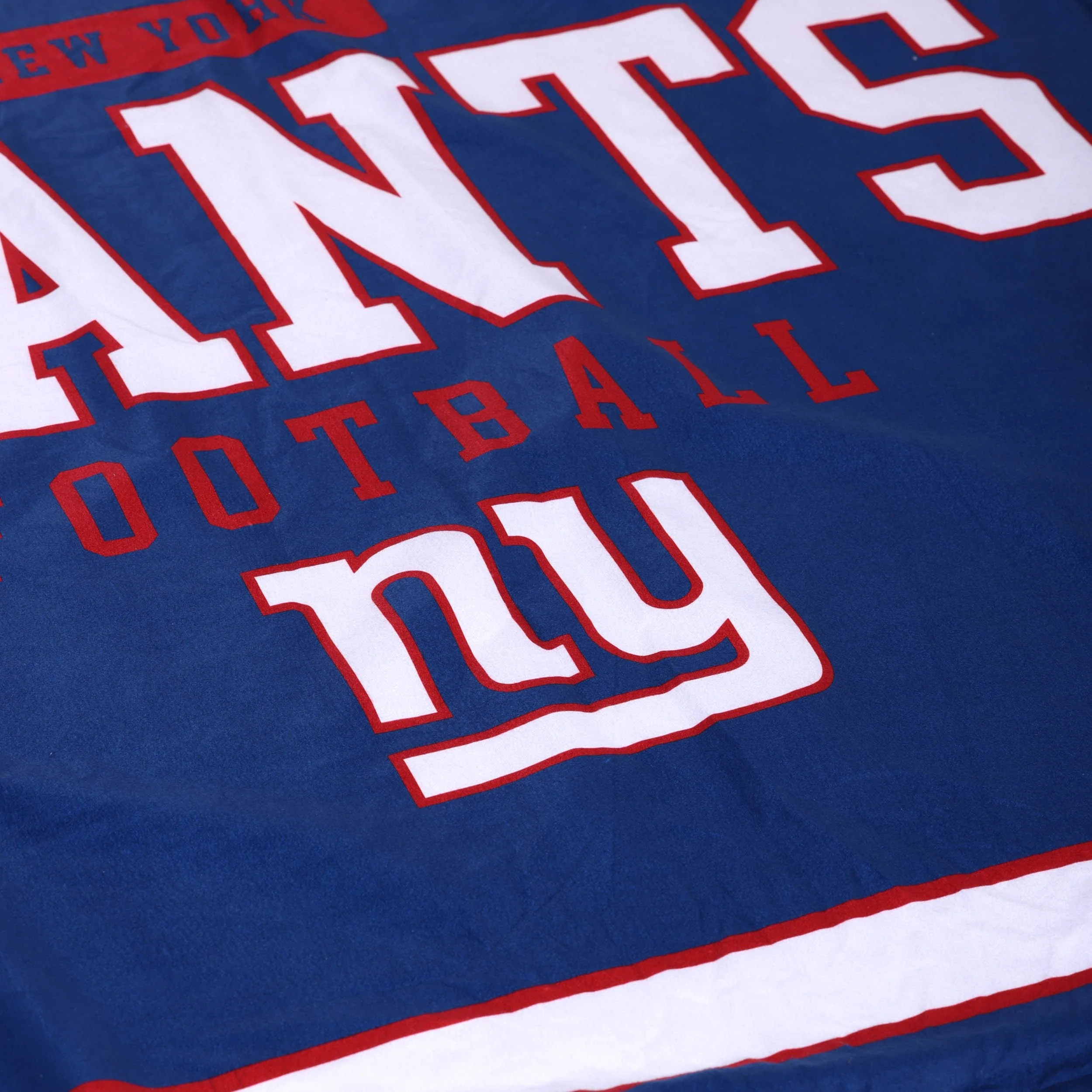 New York Giants NFL Team Property Sherpa Plush Throw Blanket - Image 5