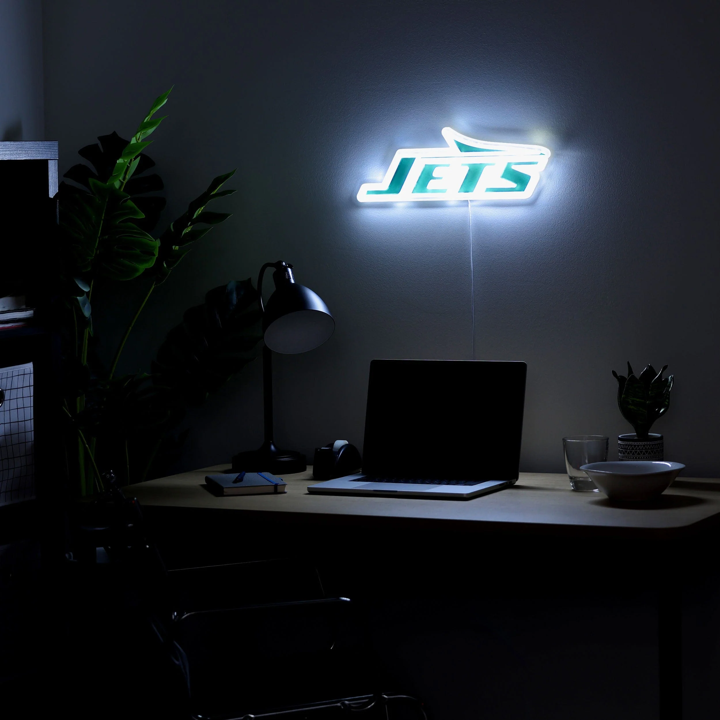 New York Jets NFL LED Neon Light Up Team Logo Sign - Image 3