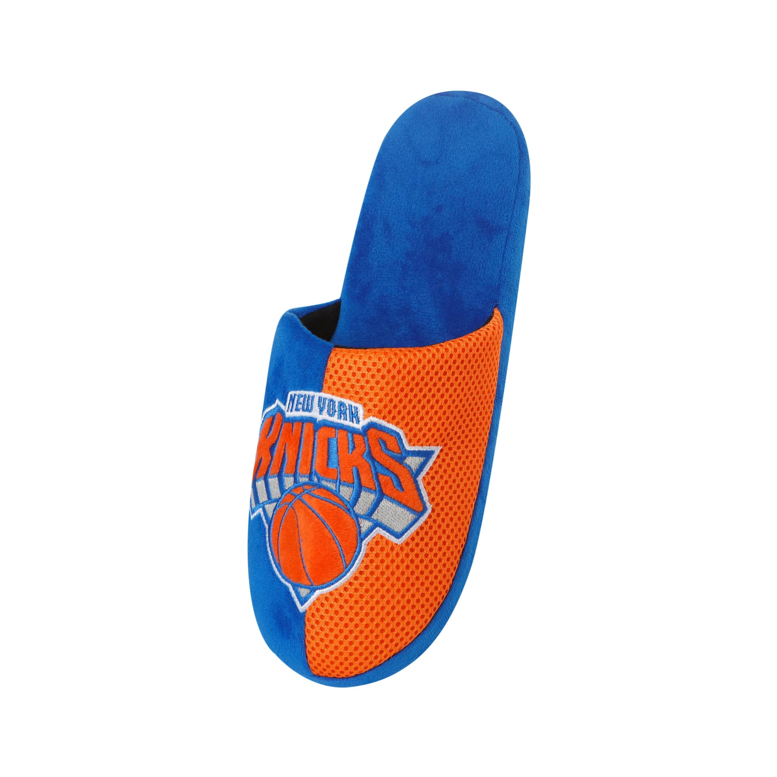 New York Knicks NBA Mens Team Logo Staycation Slippers - Image 3