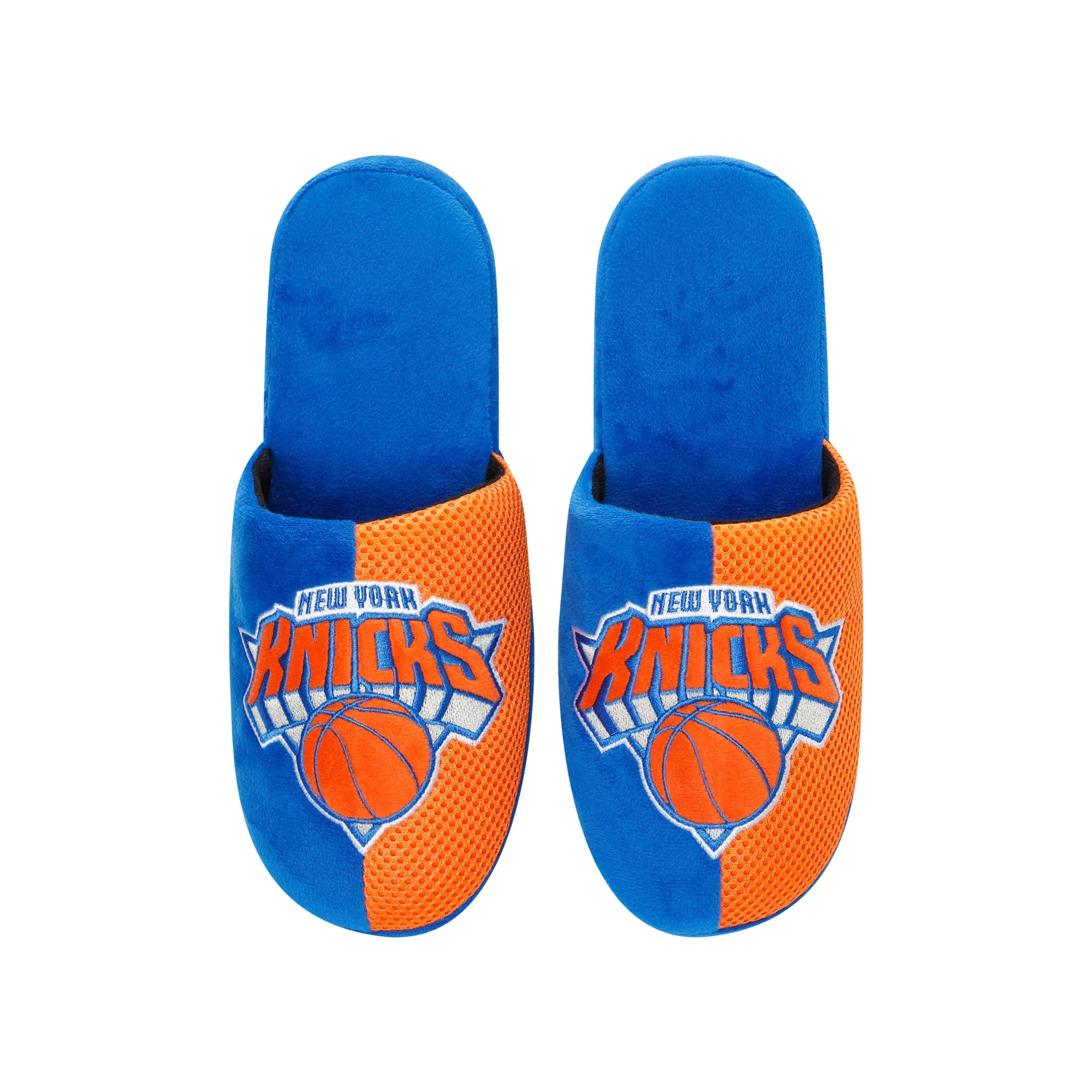 New York Knicks NBA Mens Team Logo Staycation Slippers - Image 4