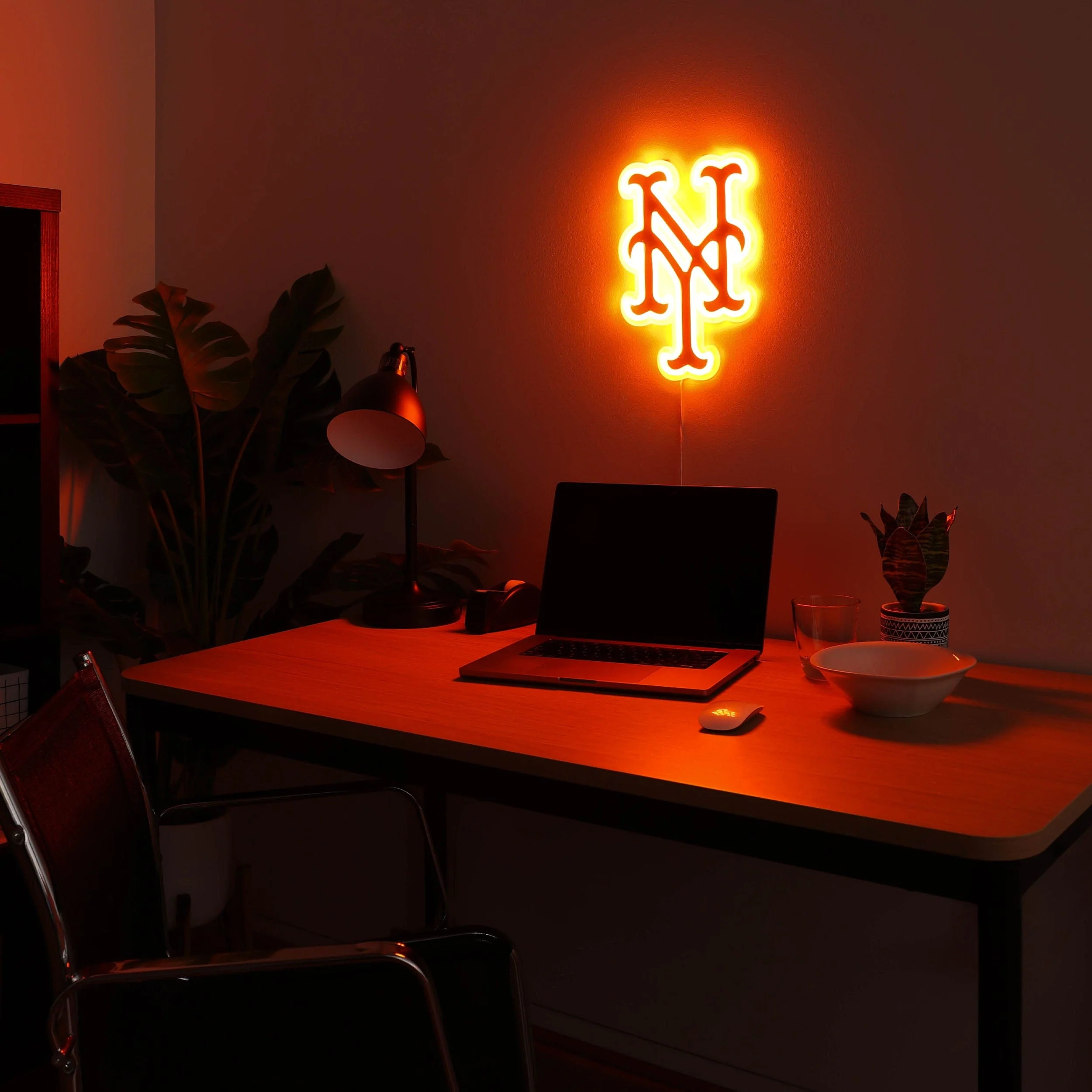New York Mets MLB LED Neon Light Up Team Logo Sign - Image 3