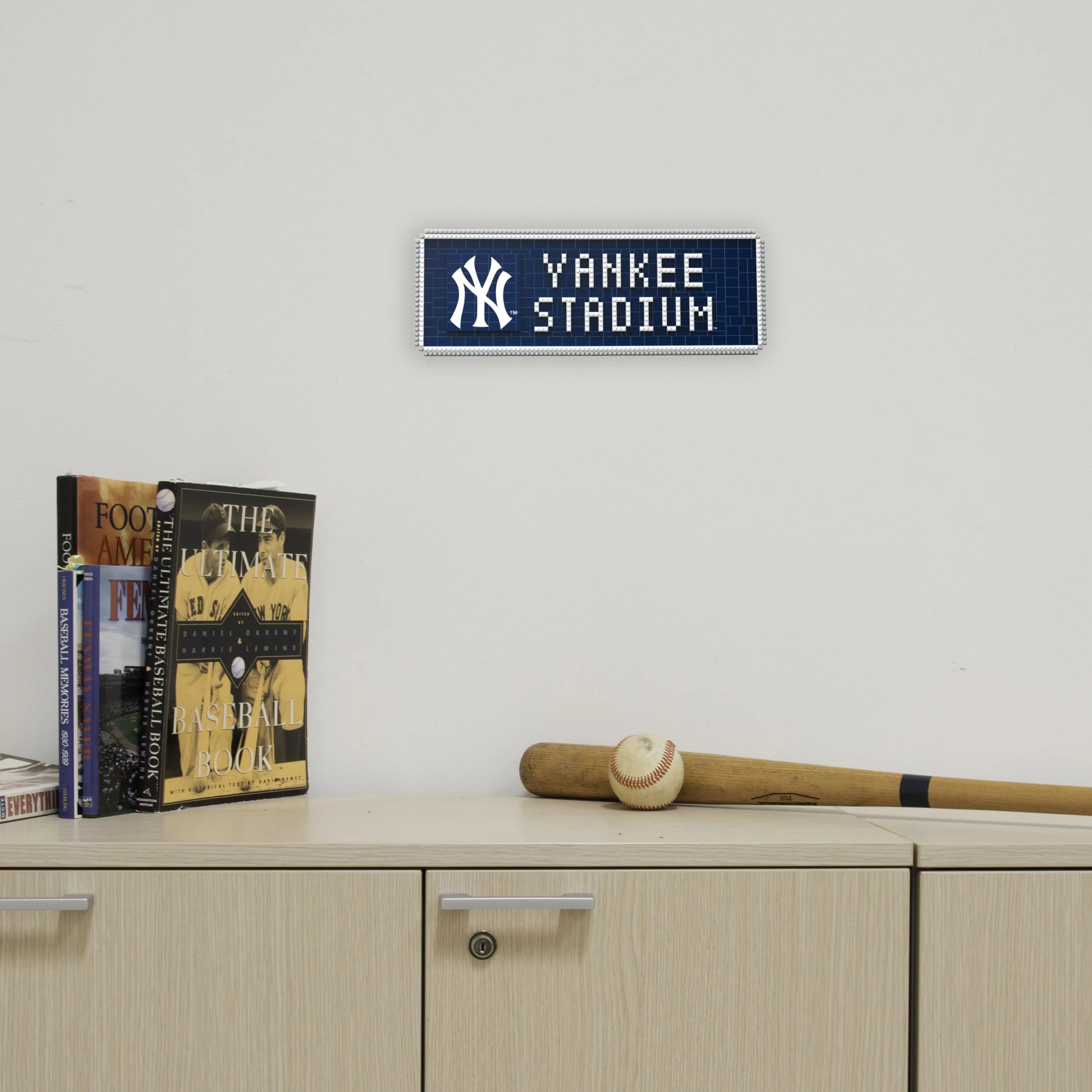 New York Yankees MLB BRXLZ Stadium Street Sign - Image 5